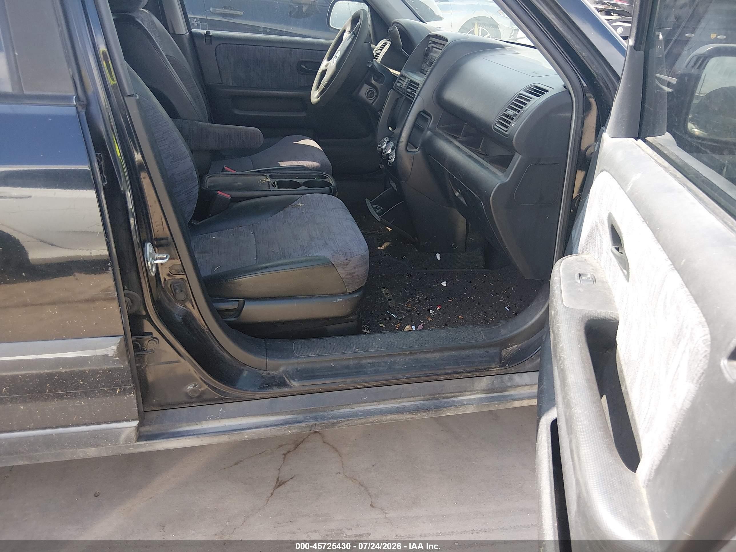 2002 Honda Cr-v Lx Black vin: JHLRD684X2C025112