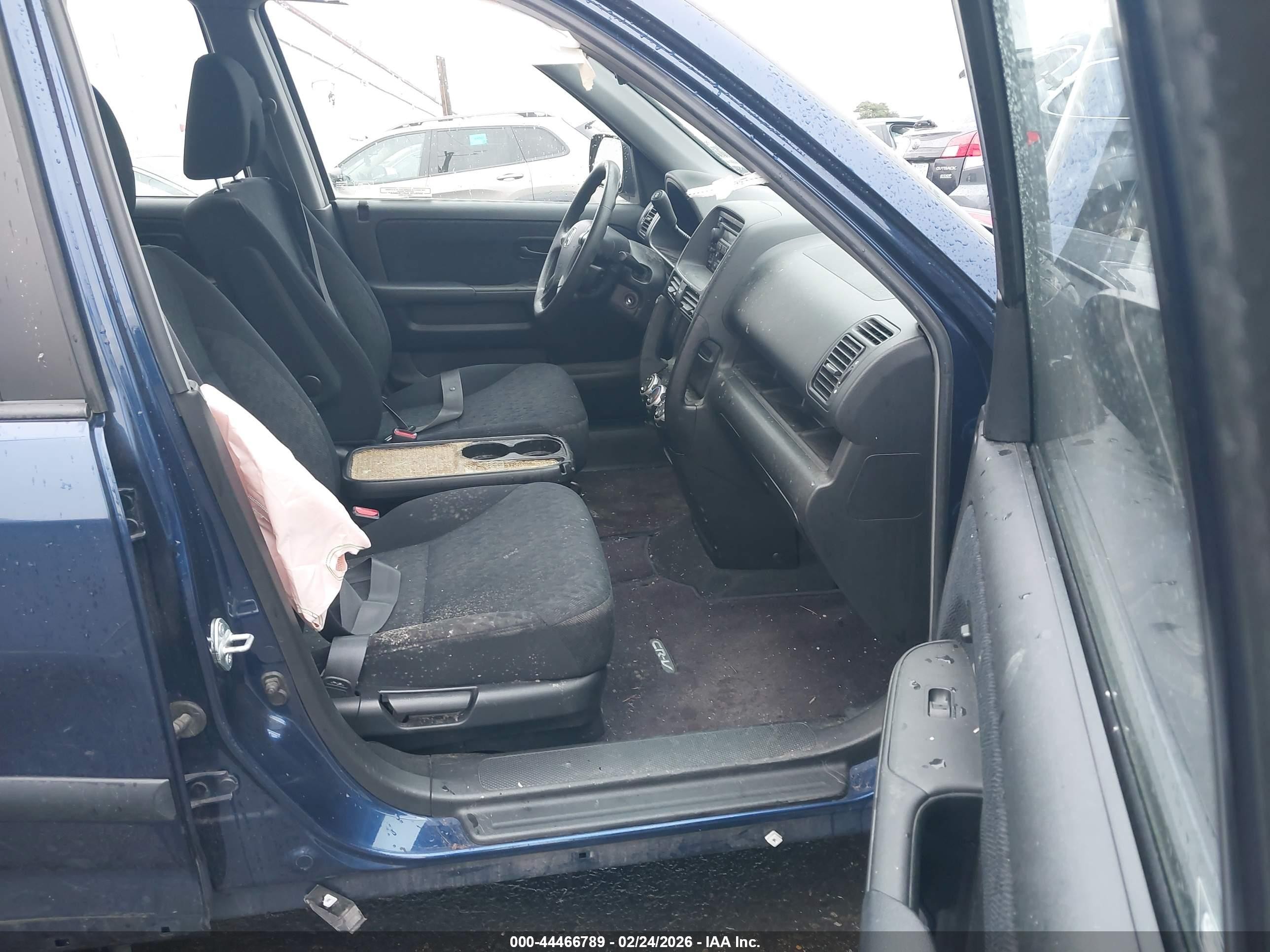 2005 Honda Cr-v Lx Синий vin: JHLRD68515C007630