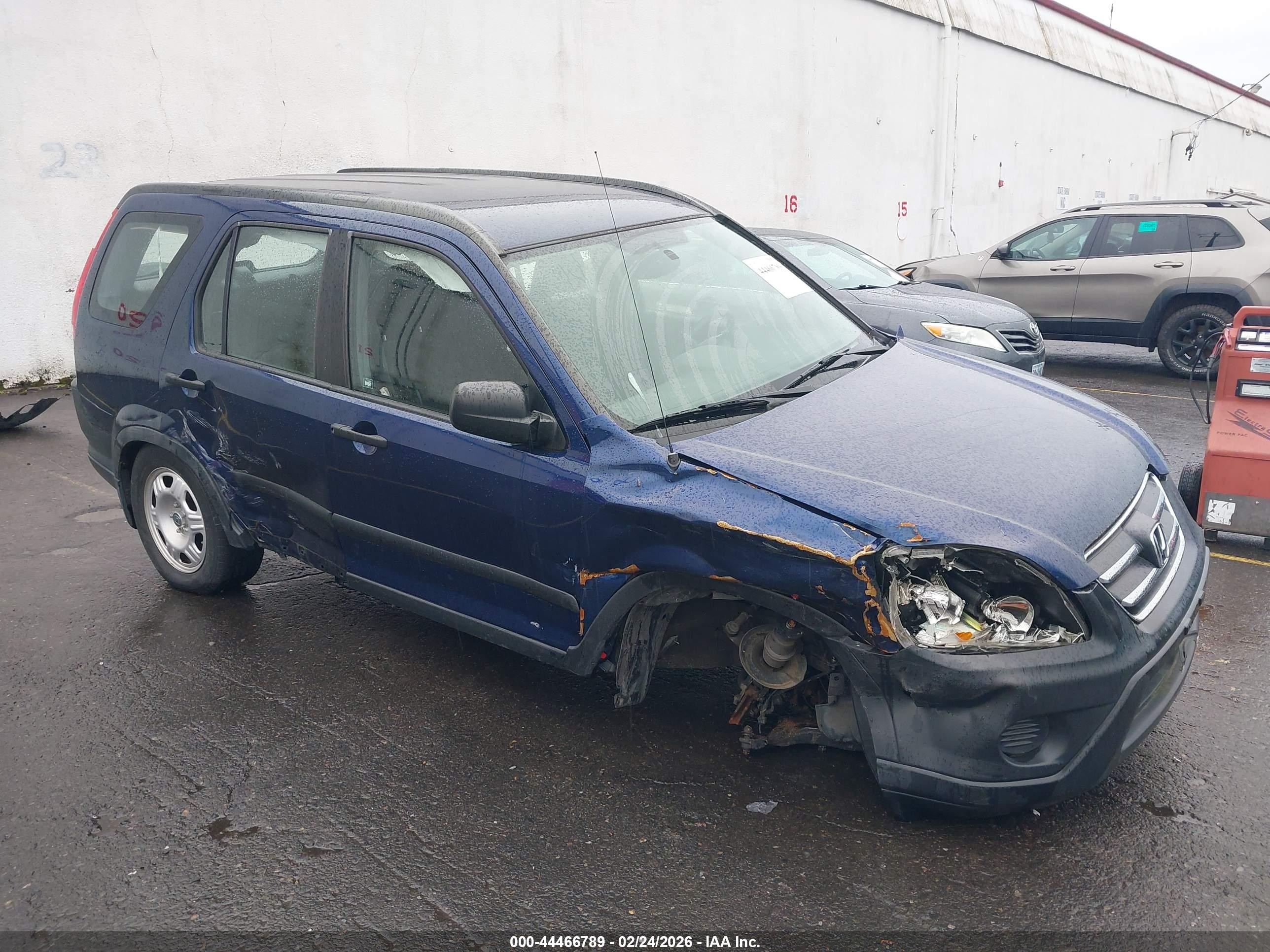 2005 Honda Cr-v Lx Синий vin: JHLRD68515C007630