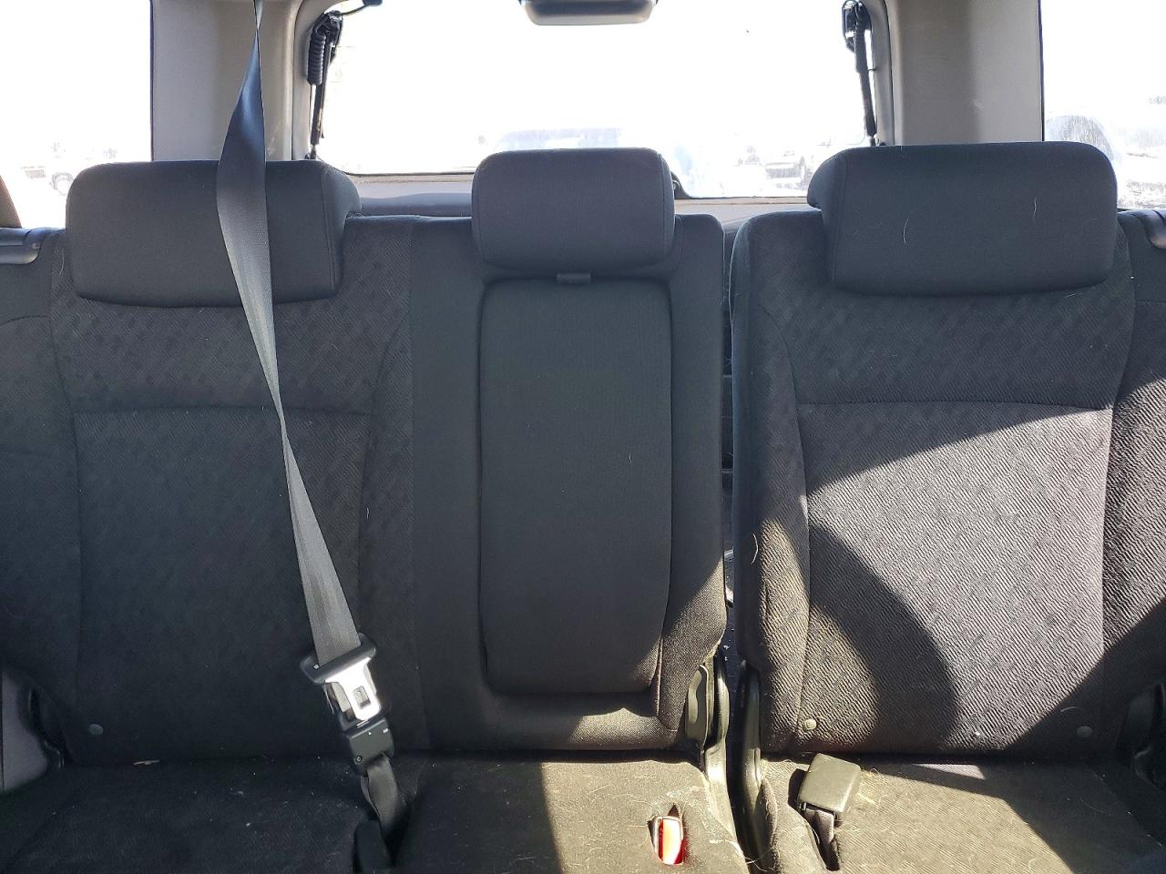 2005 Honda Cr-v Lx Silver vin: JHLRD68515C019101
