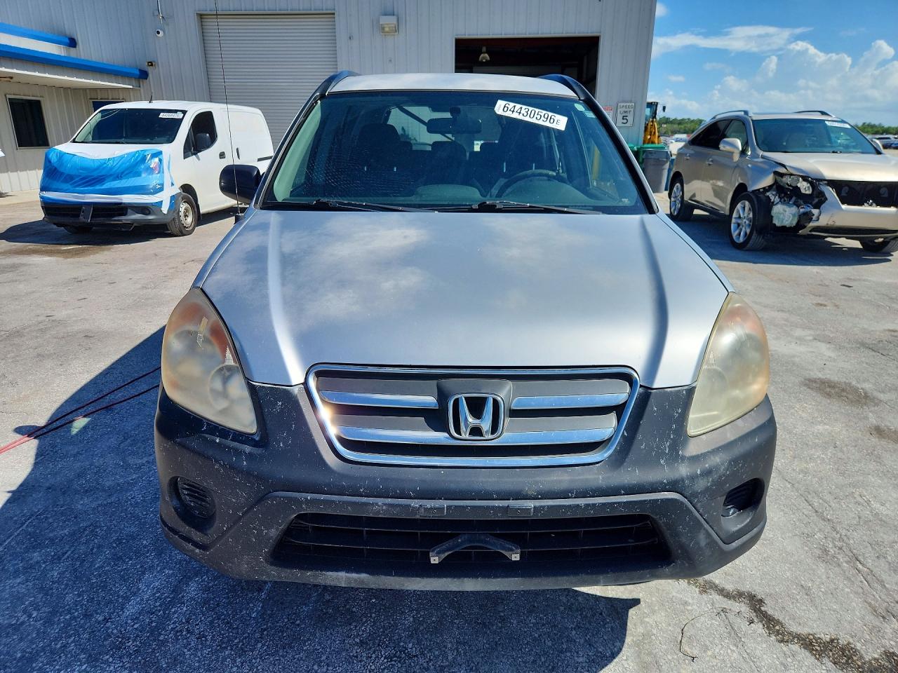 2005 Honda Cr-v Lx Серебряный vin: JHLRD68525C006633