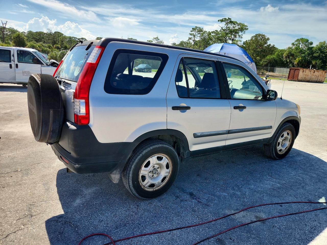 2005 Honda Cr-v Lx Серебряный vin: JHLRD68525C006633