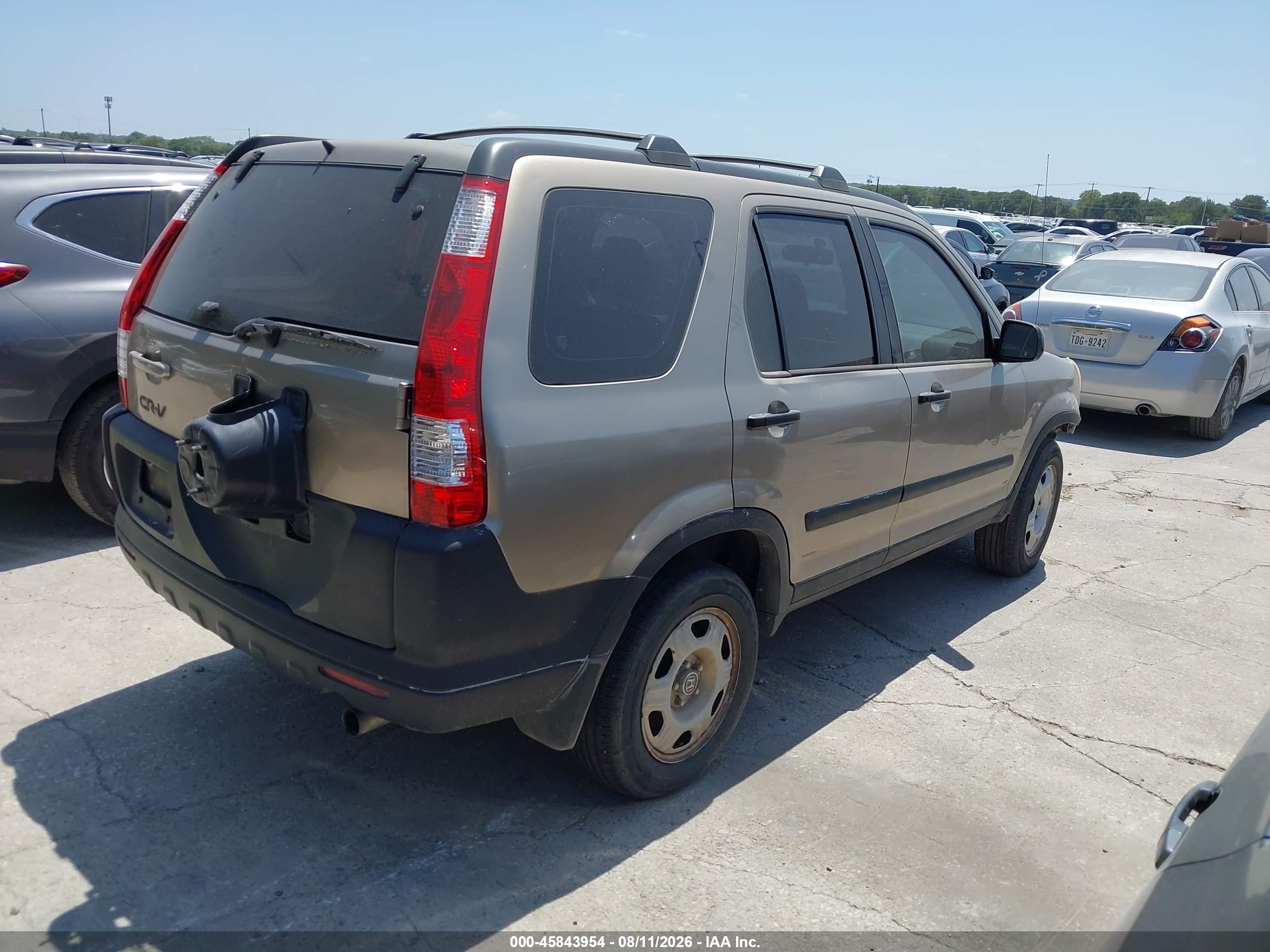 2005 Honda Cr-v Lx Beige vin: JHLRD68525C016000
