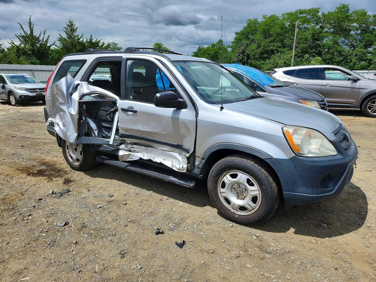 2005 Honda Cr-v Lx Серебряный vin: JHLRD68535C010335
