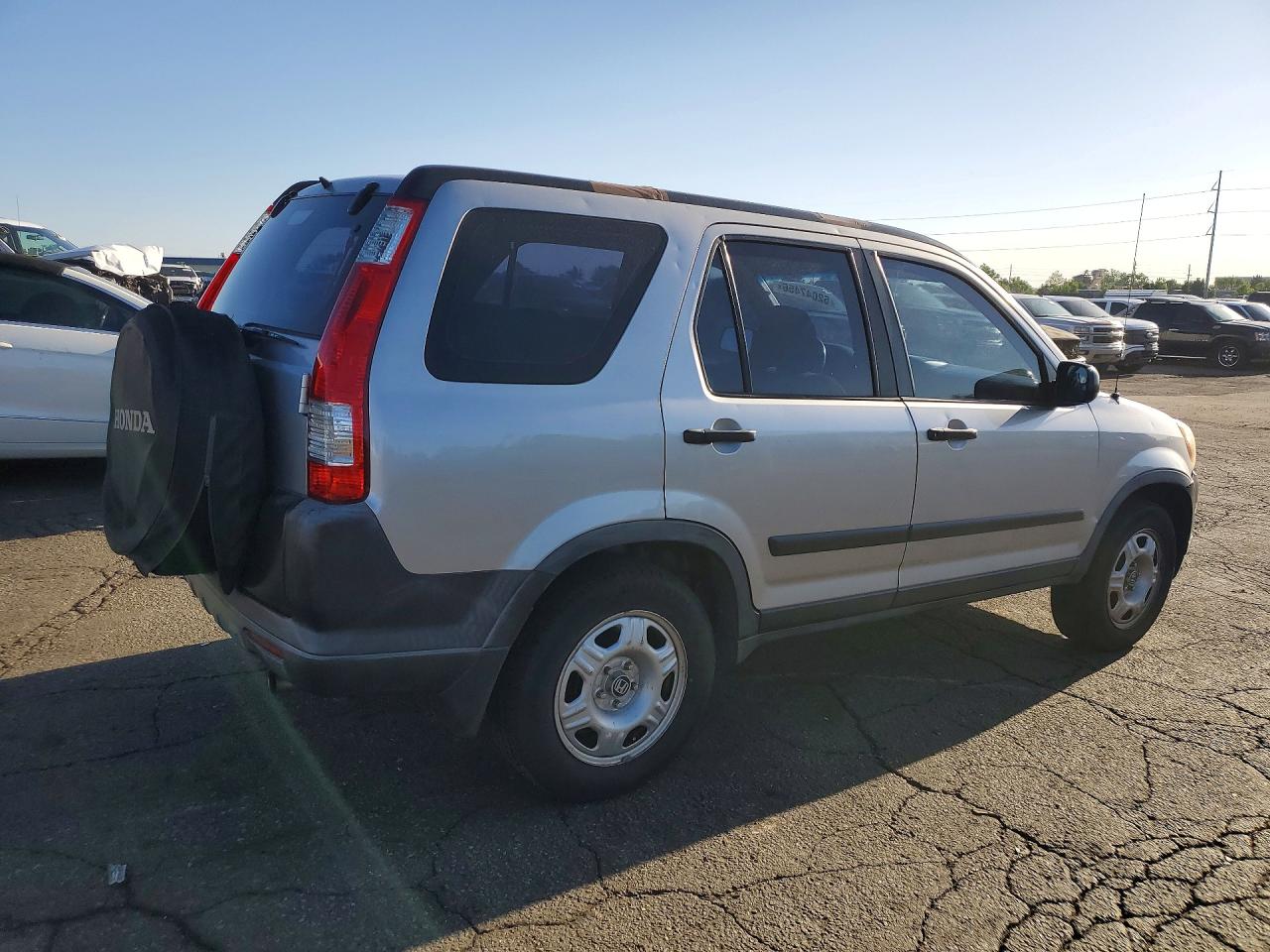 2005 Honda Cr-v Lx Silver vin: JHLRD68535C010884
