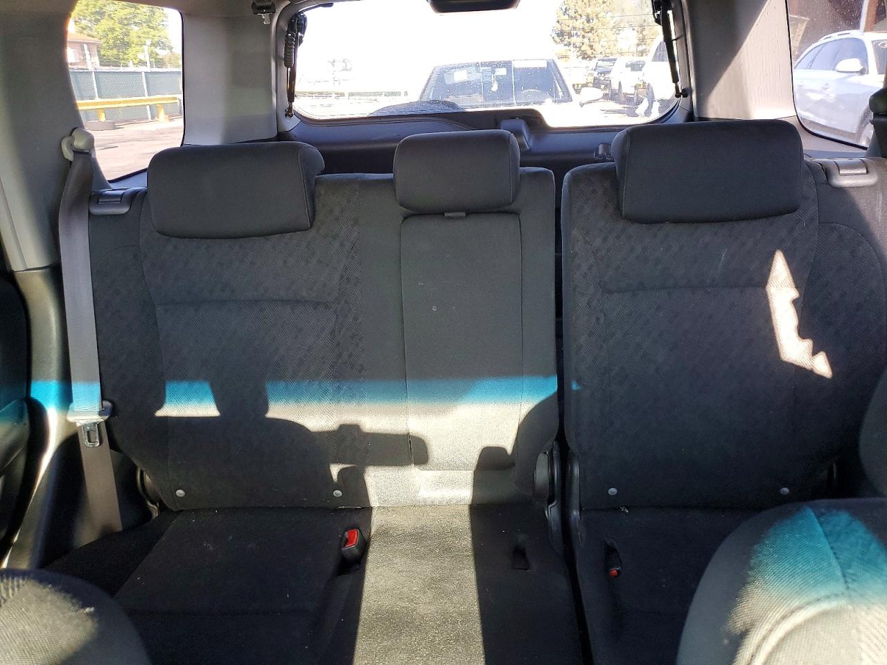 2005 Honda Cr-v Lx Silver vin: JHLRD68535C010884