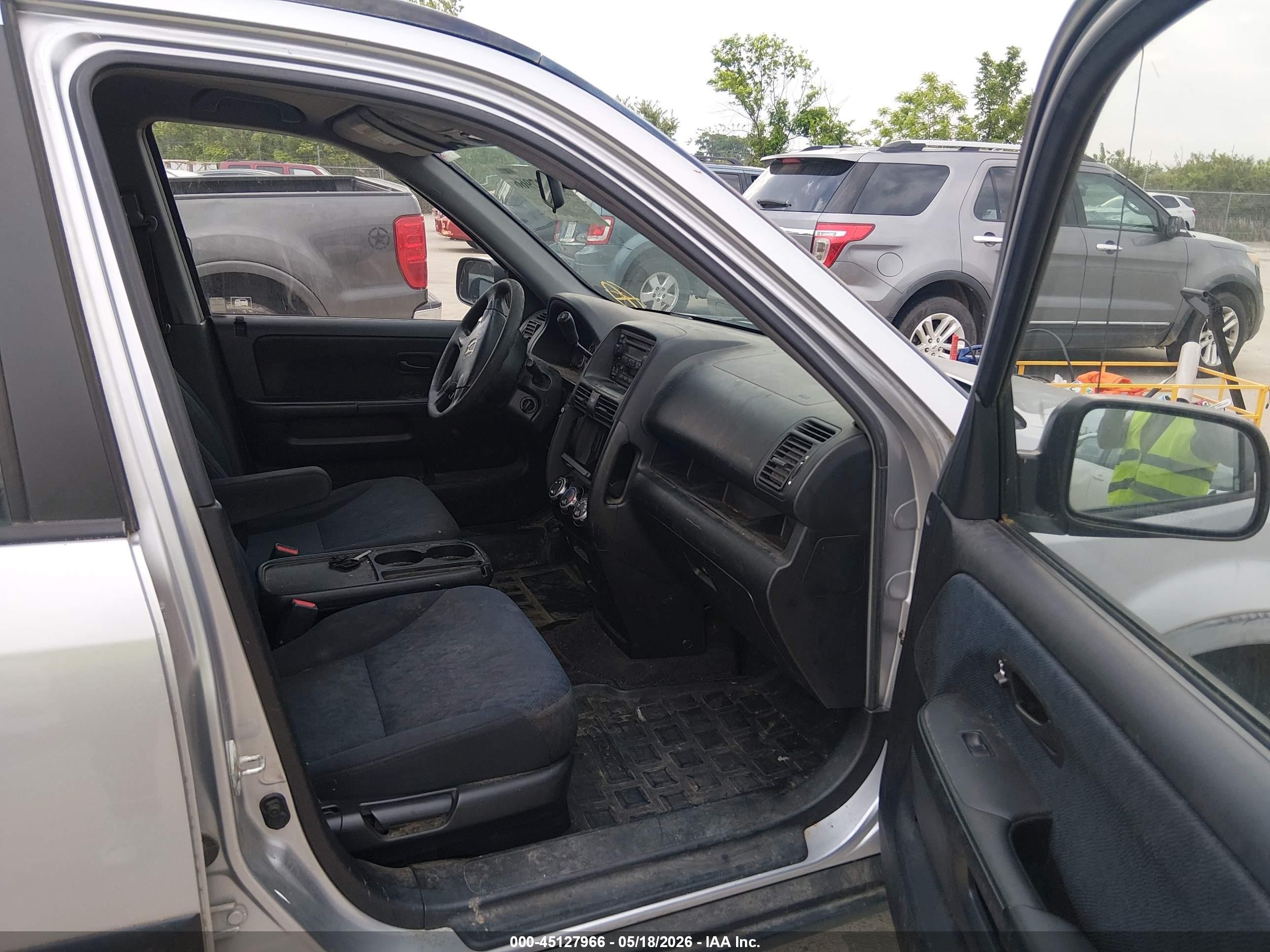 2005 Honda Cr-v Lx Серый vin: JHLRD68545C013406