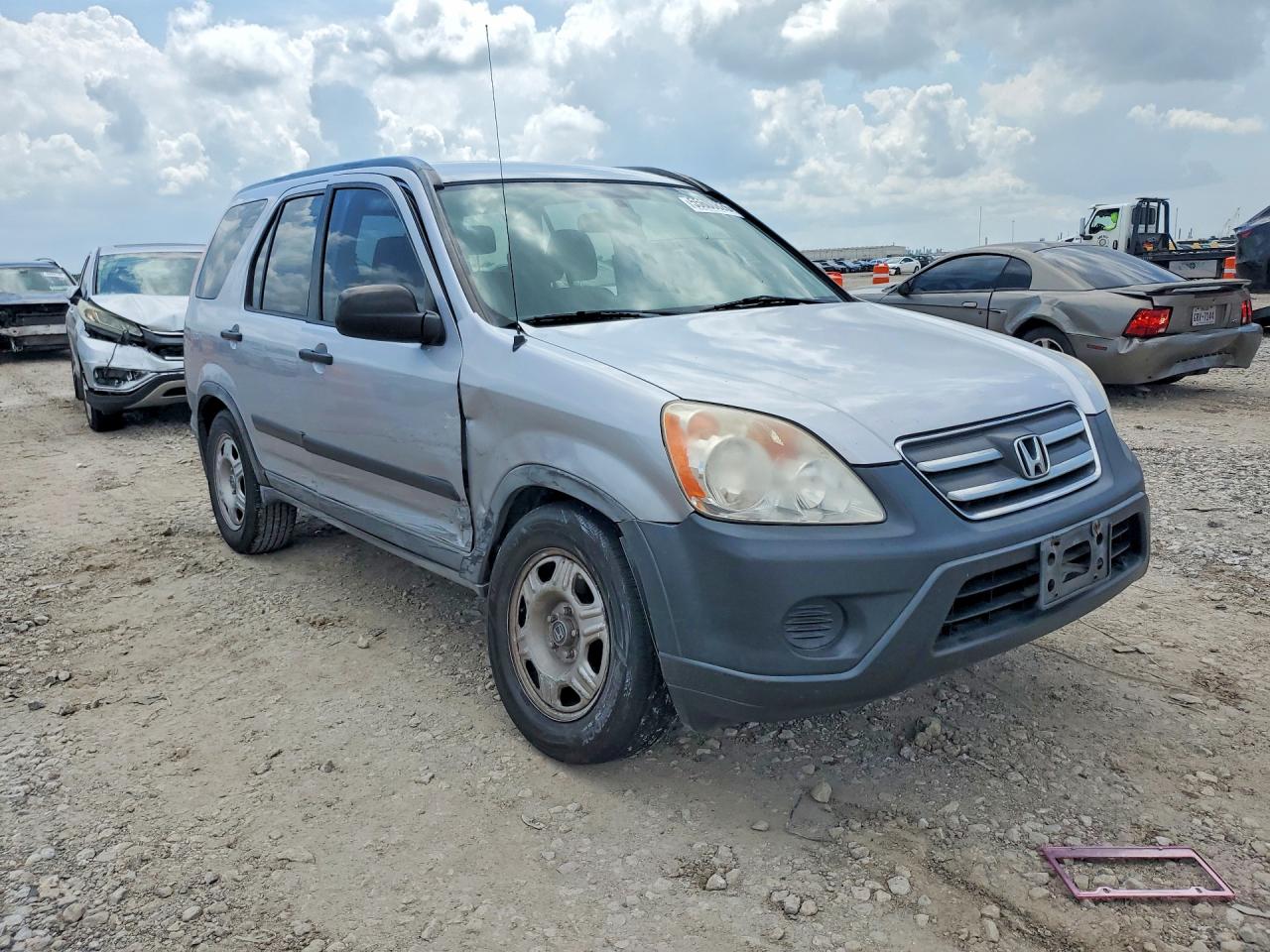 2005 Honda Cr-v Lx Silver vin: JHLRD68565C000768