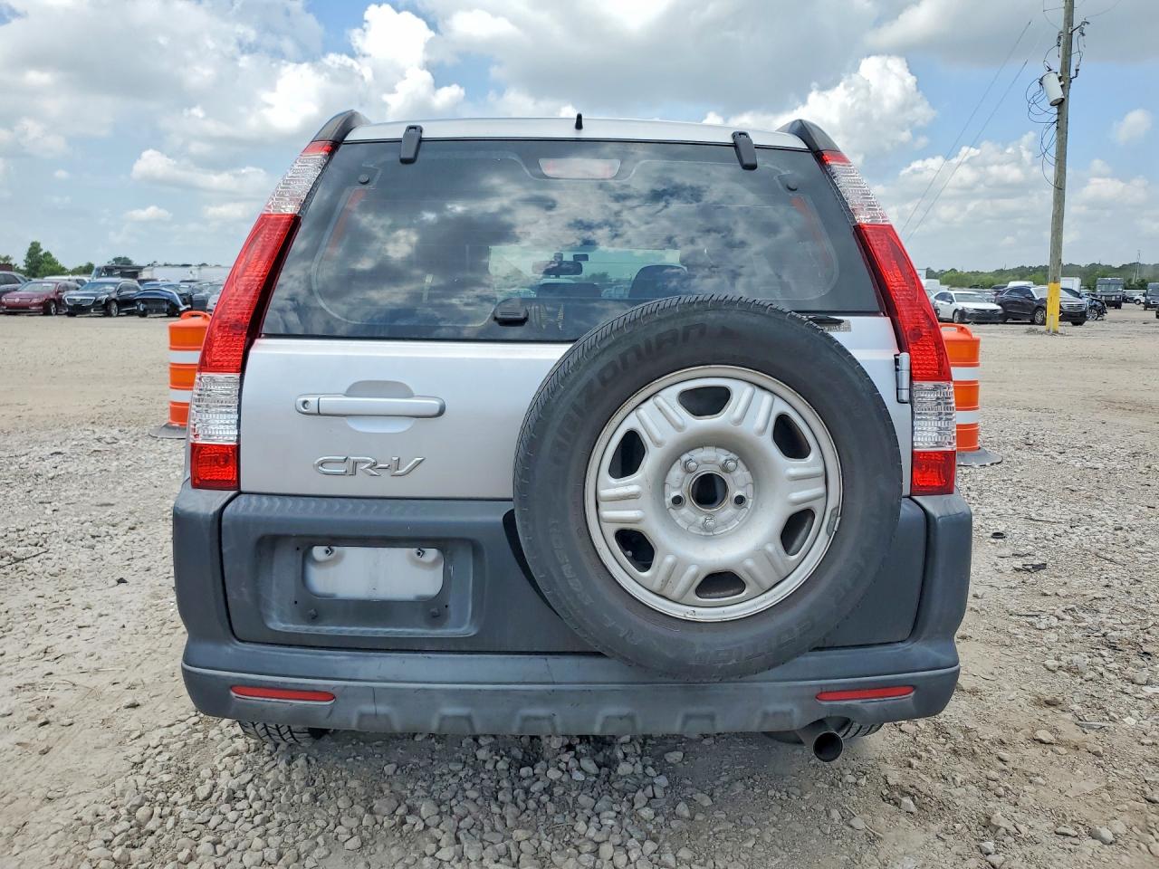 2005 Honda Cr-v Lx Silver vin: JHLRD68565C000768