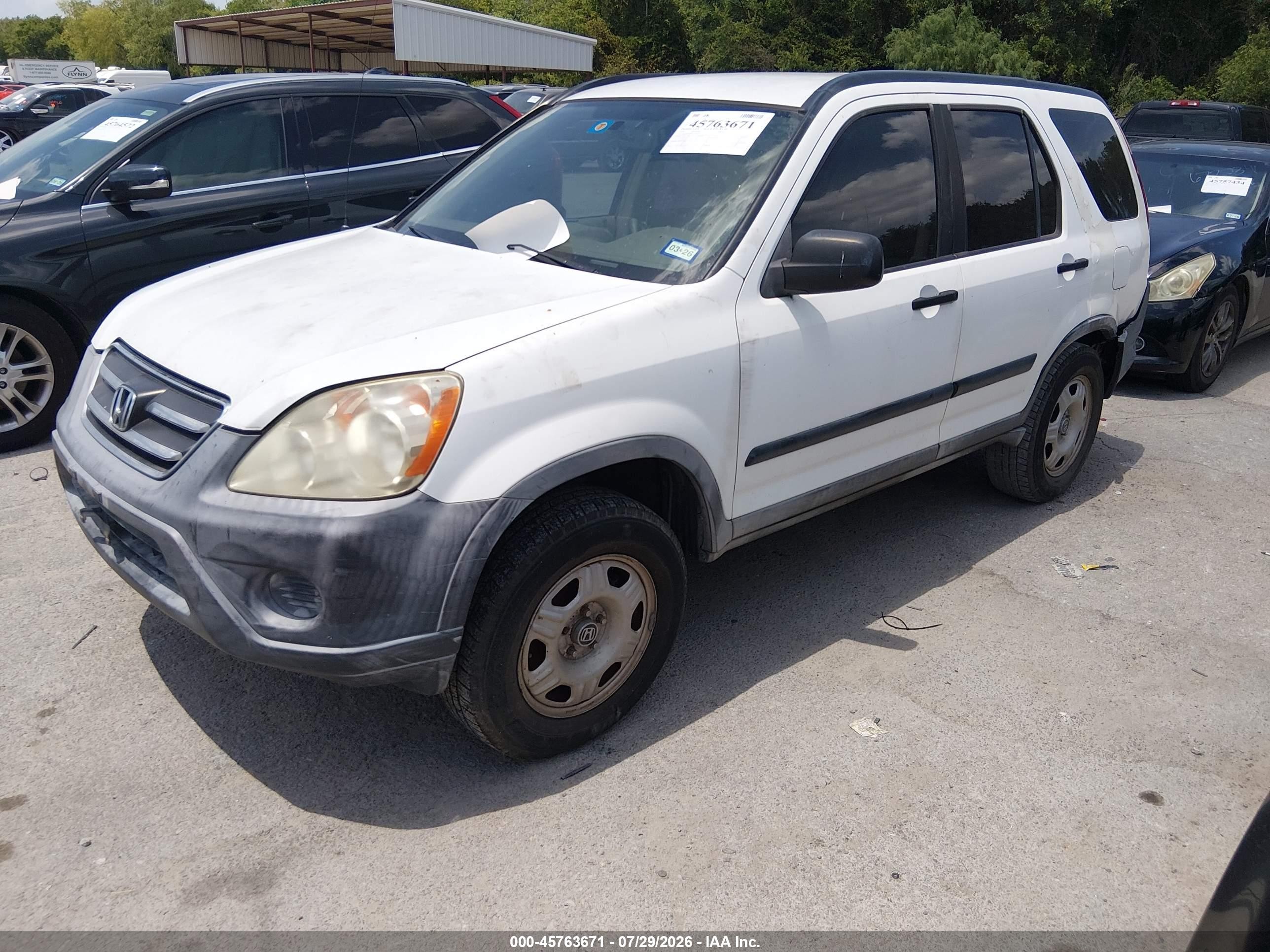 2005 Honda Cr-v Lx White vin: JHLRD68565C011625
