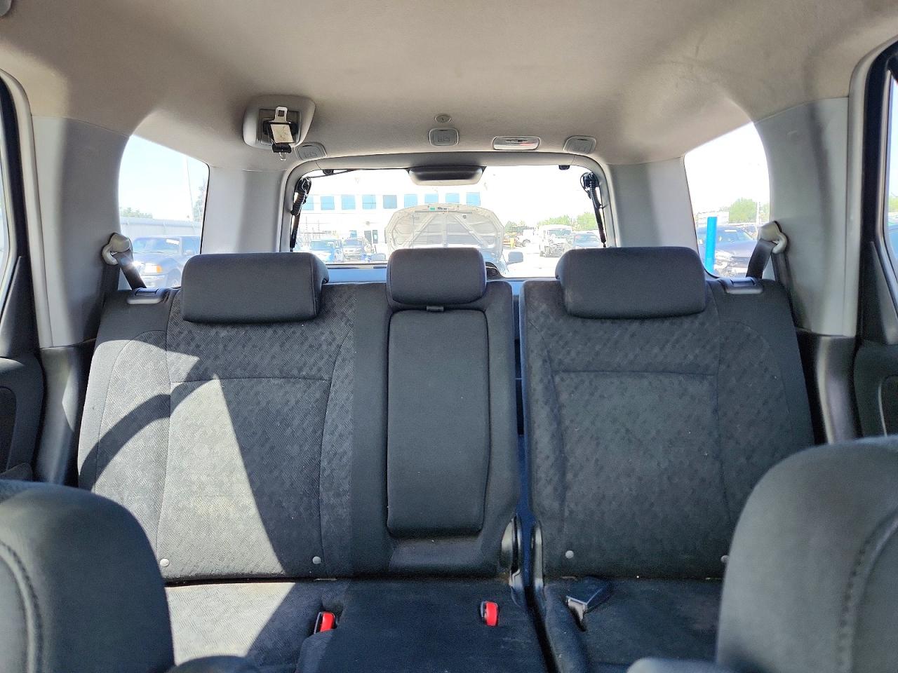 2005 Honda Cr-v Lx Silver vin: JHLRD68575C014632