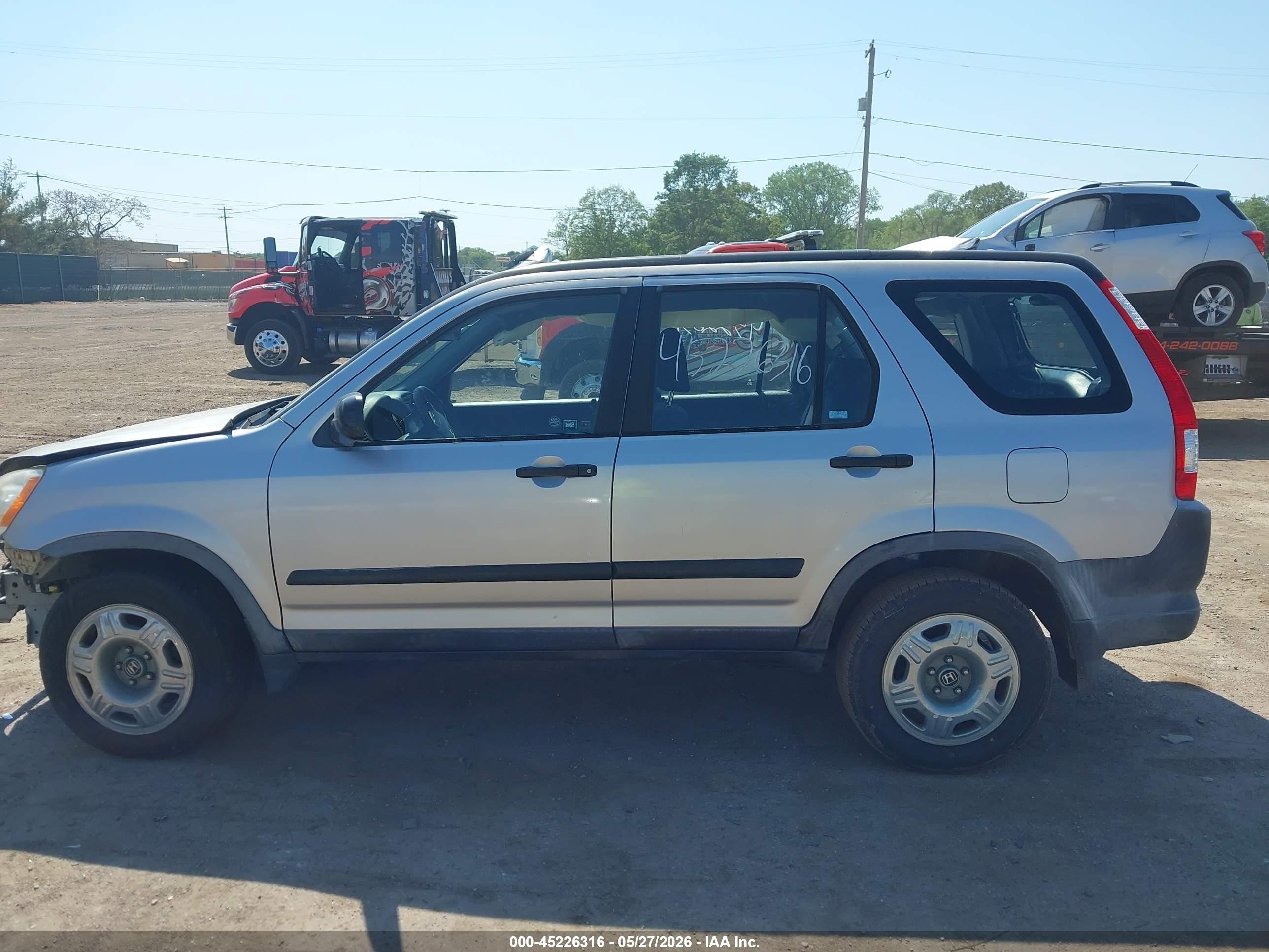 2005 Honda Cr-v Lx Gray vin: JHLRD68585C017944