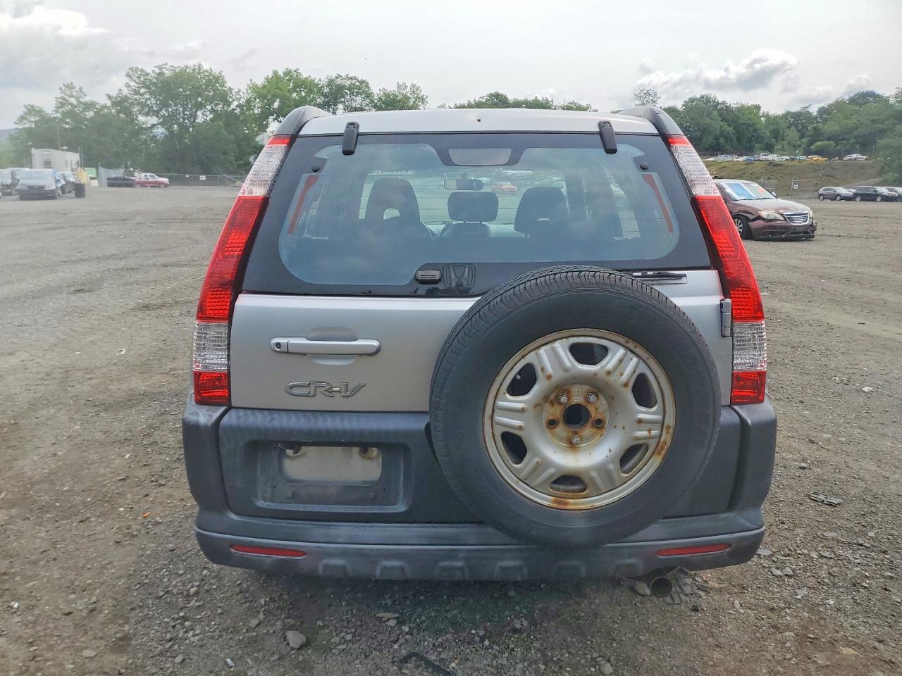 2005 Honda Cr-v Lx Silver vin: JHLRD685X5C010333