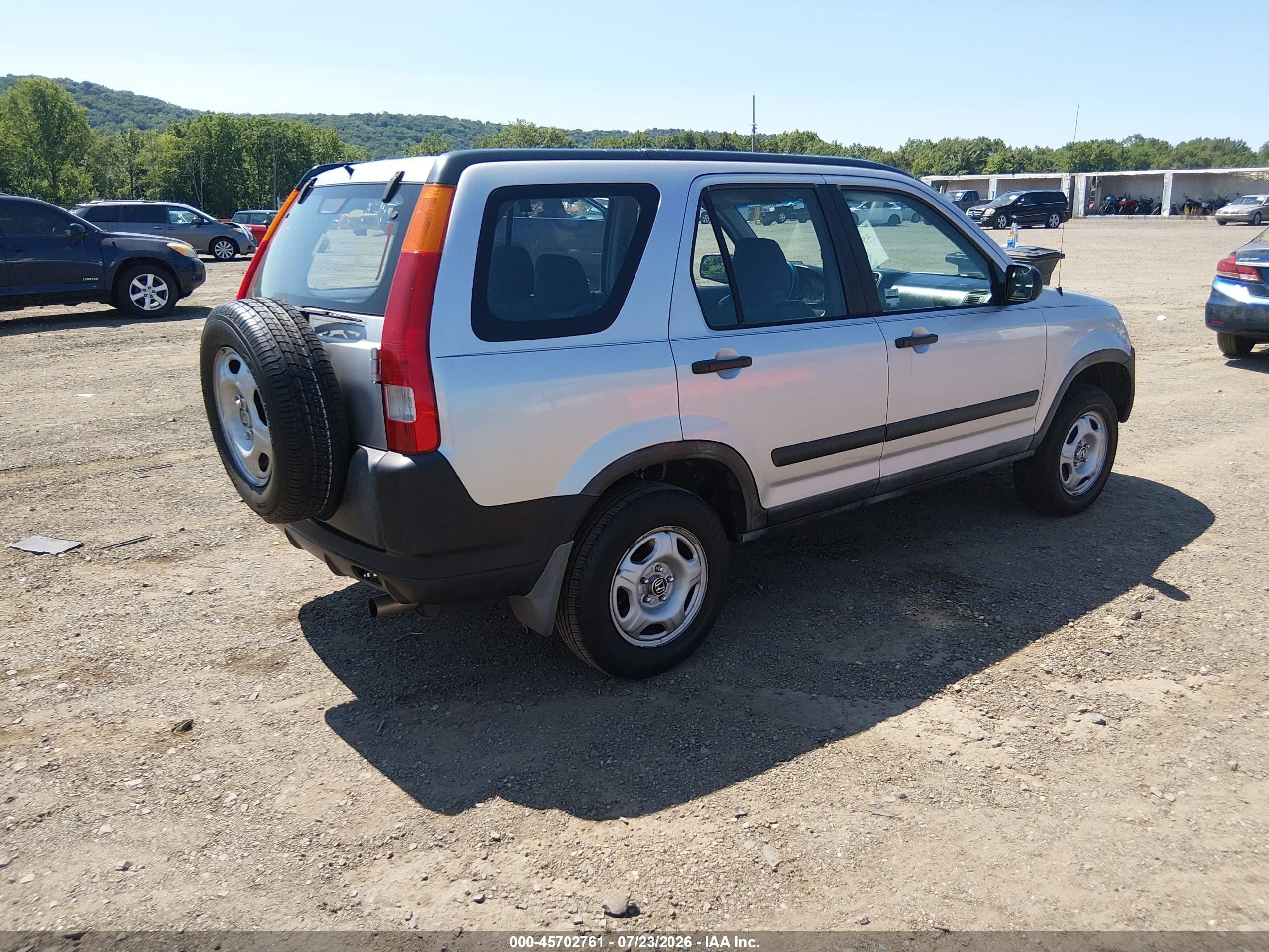 2002 Honda Cr-v Lx Silver vin: JHLRD78402C010401