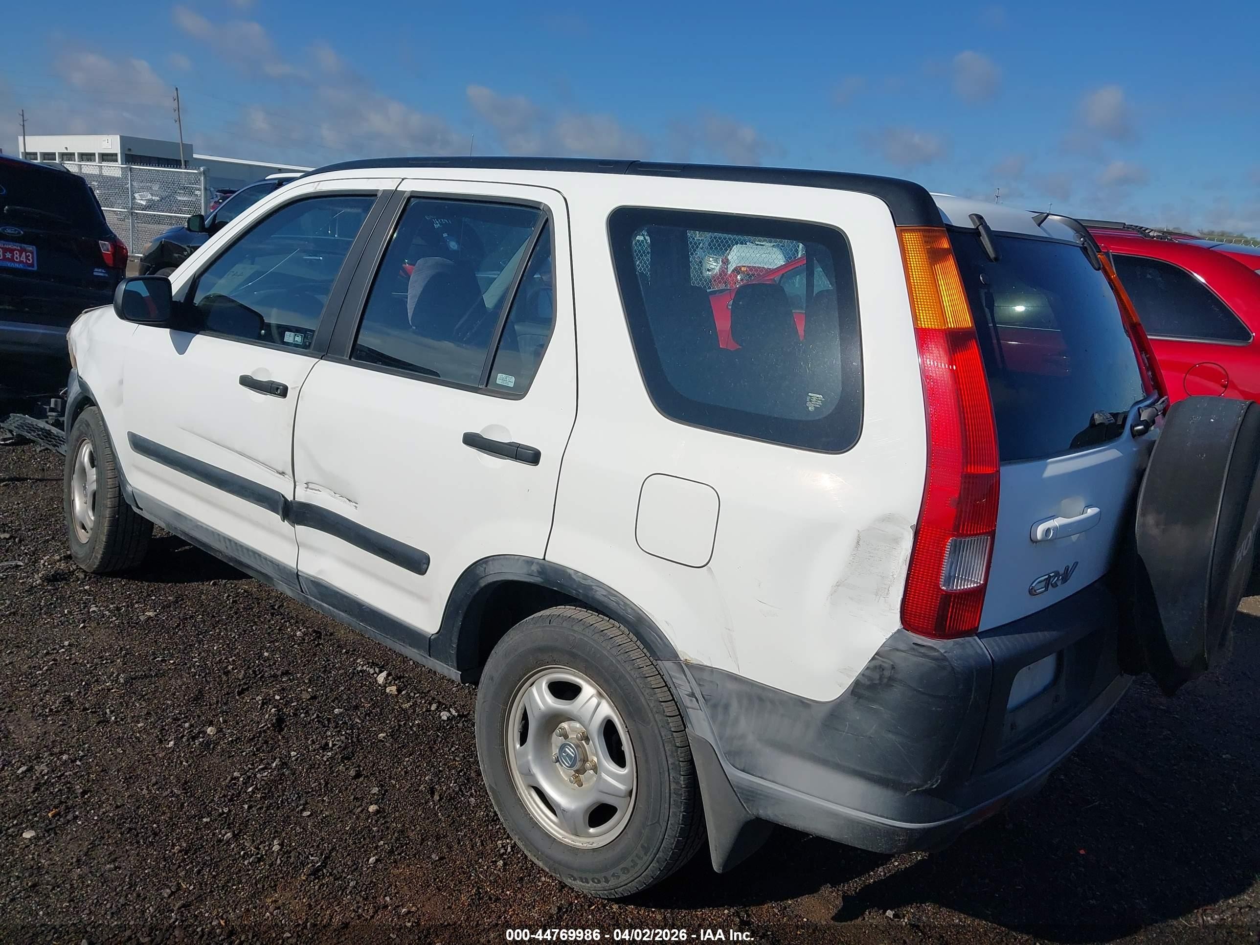 2003 Honda Cr-v Lx White vin: JHLRD78473C005276