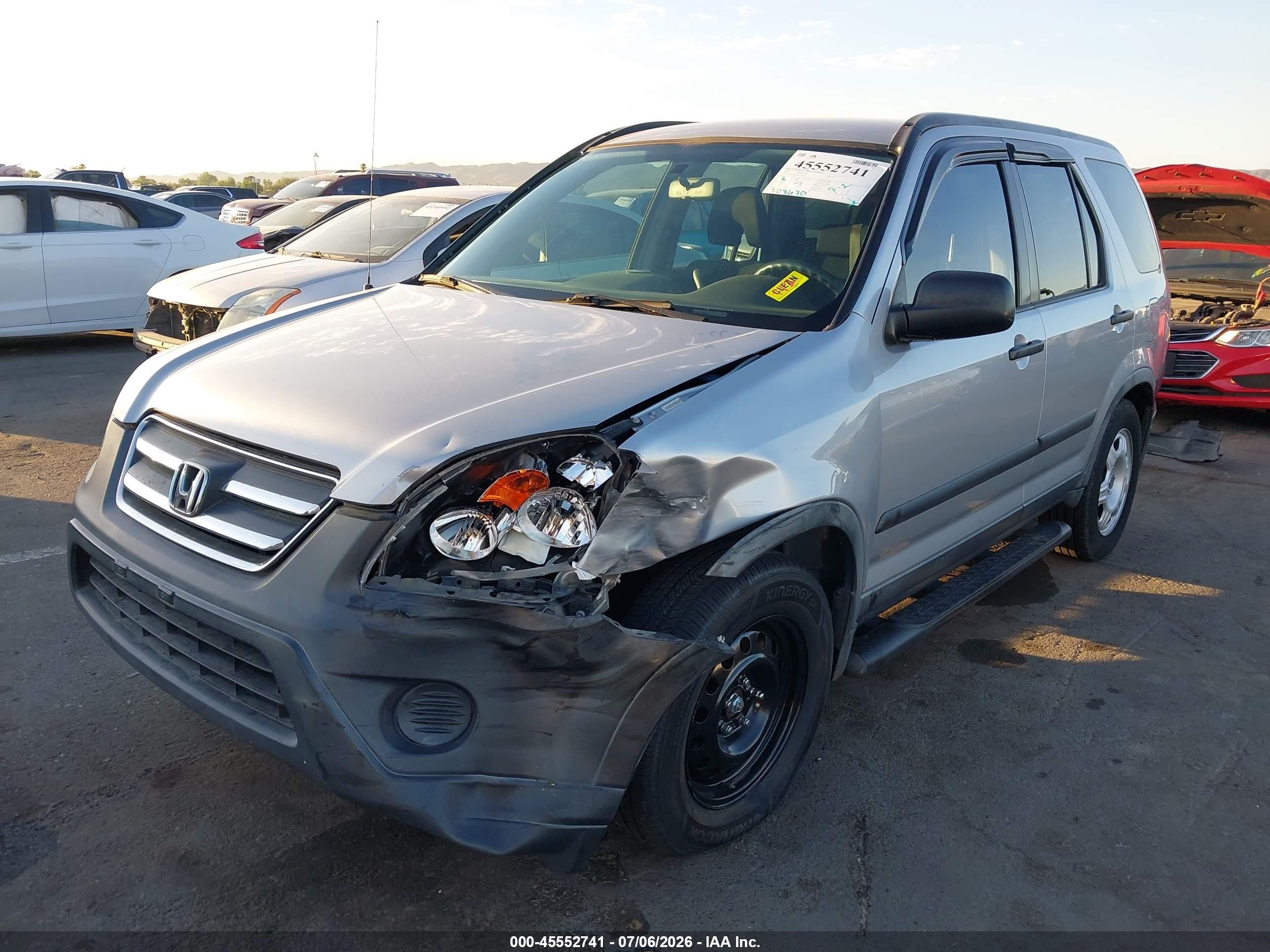 2005 Honda Cr-v Lx Серый vin: JHLRD78525C013605