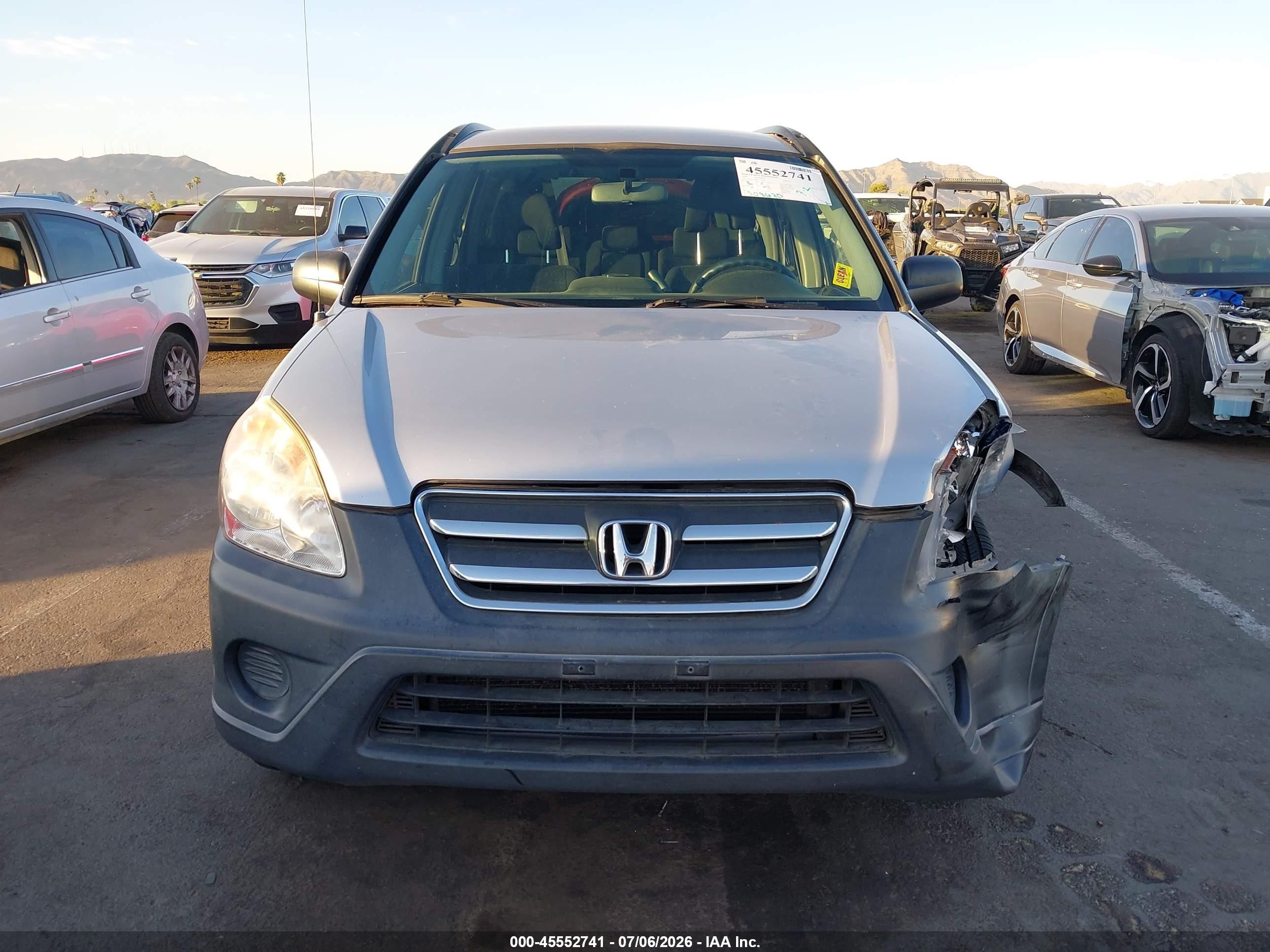 2005 Honda Cr-v Lx Серый vin: JHLRD78525C013605