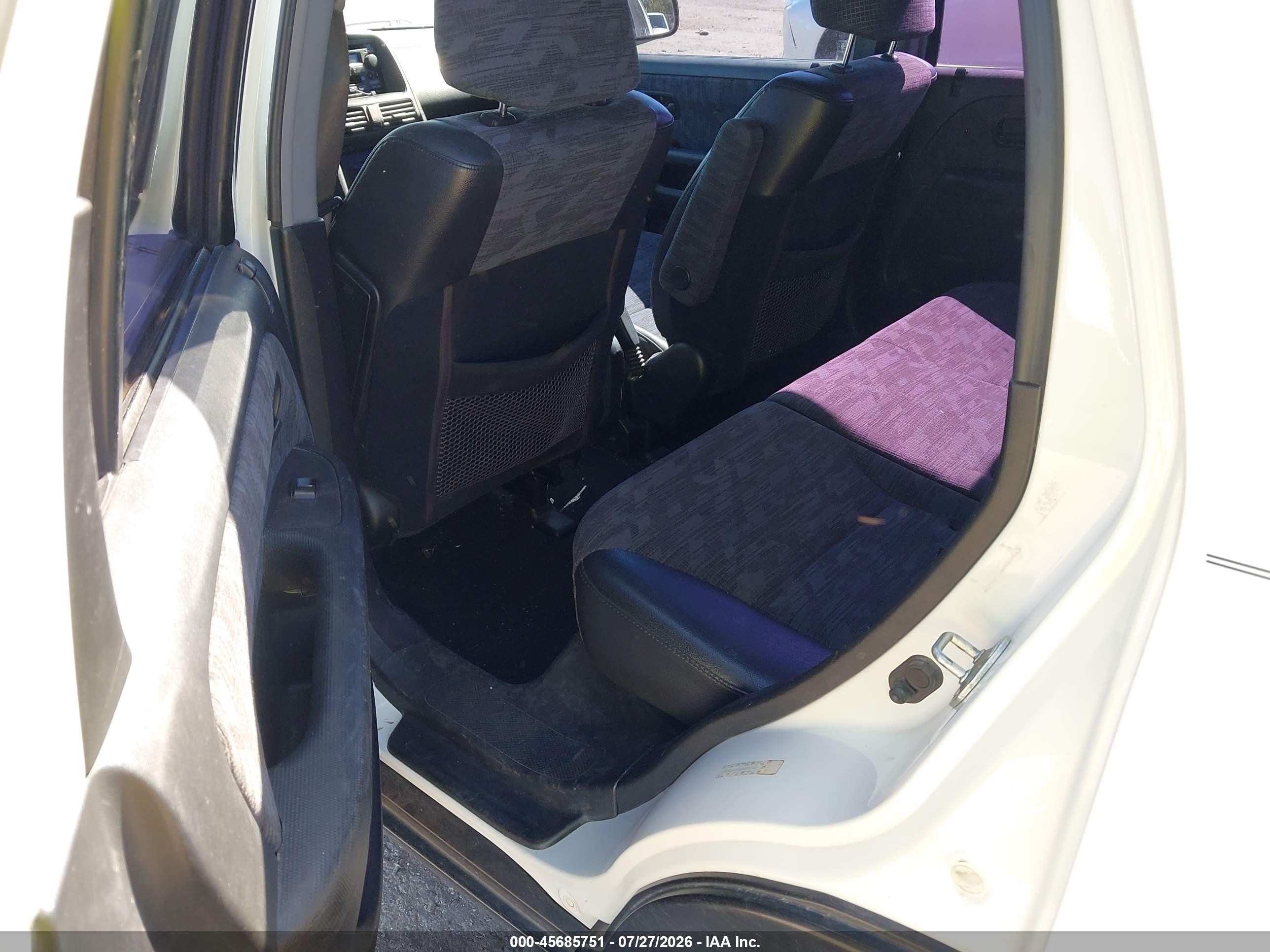 2004 Honda Cr-v Lx White vin: JHLRD78554C036245