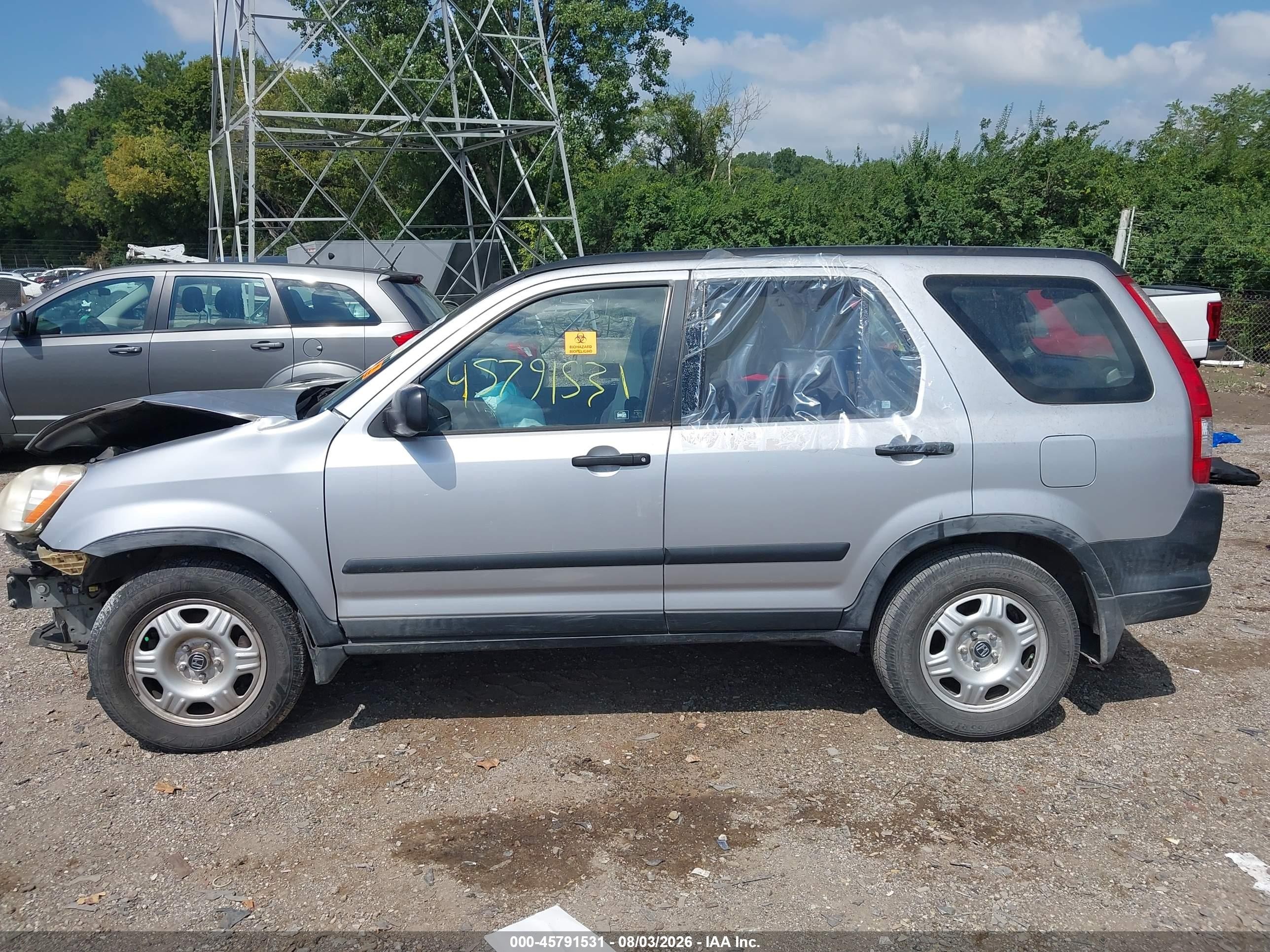 2005 Honda Cr-v Lx Серебряный vin: JHLRD78555C055752