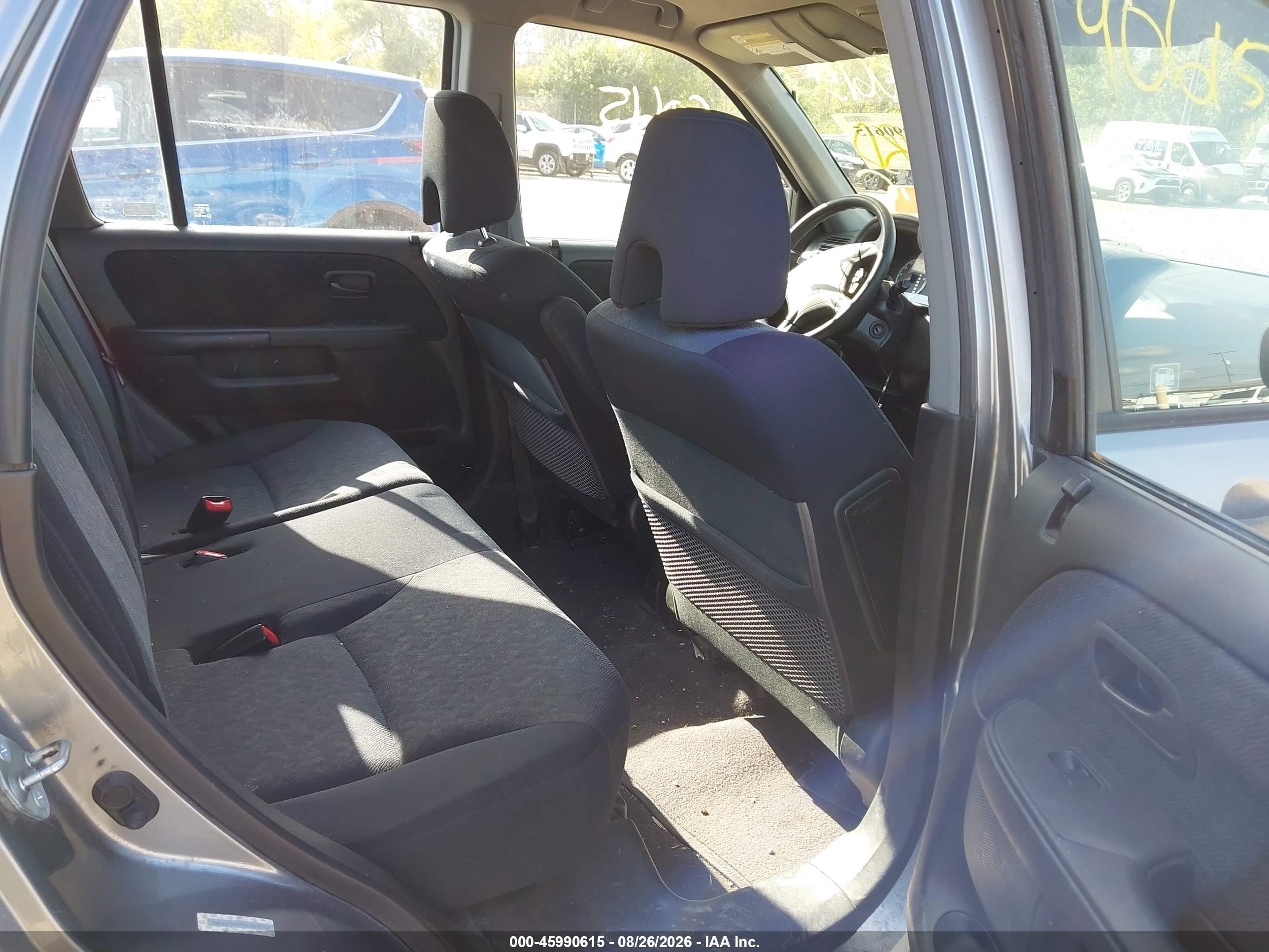 2005 Honda Cr-v Lx Silver vin: JHLRD78575C063254
