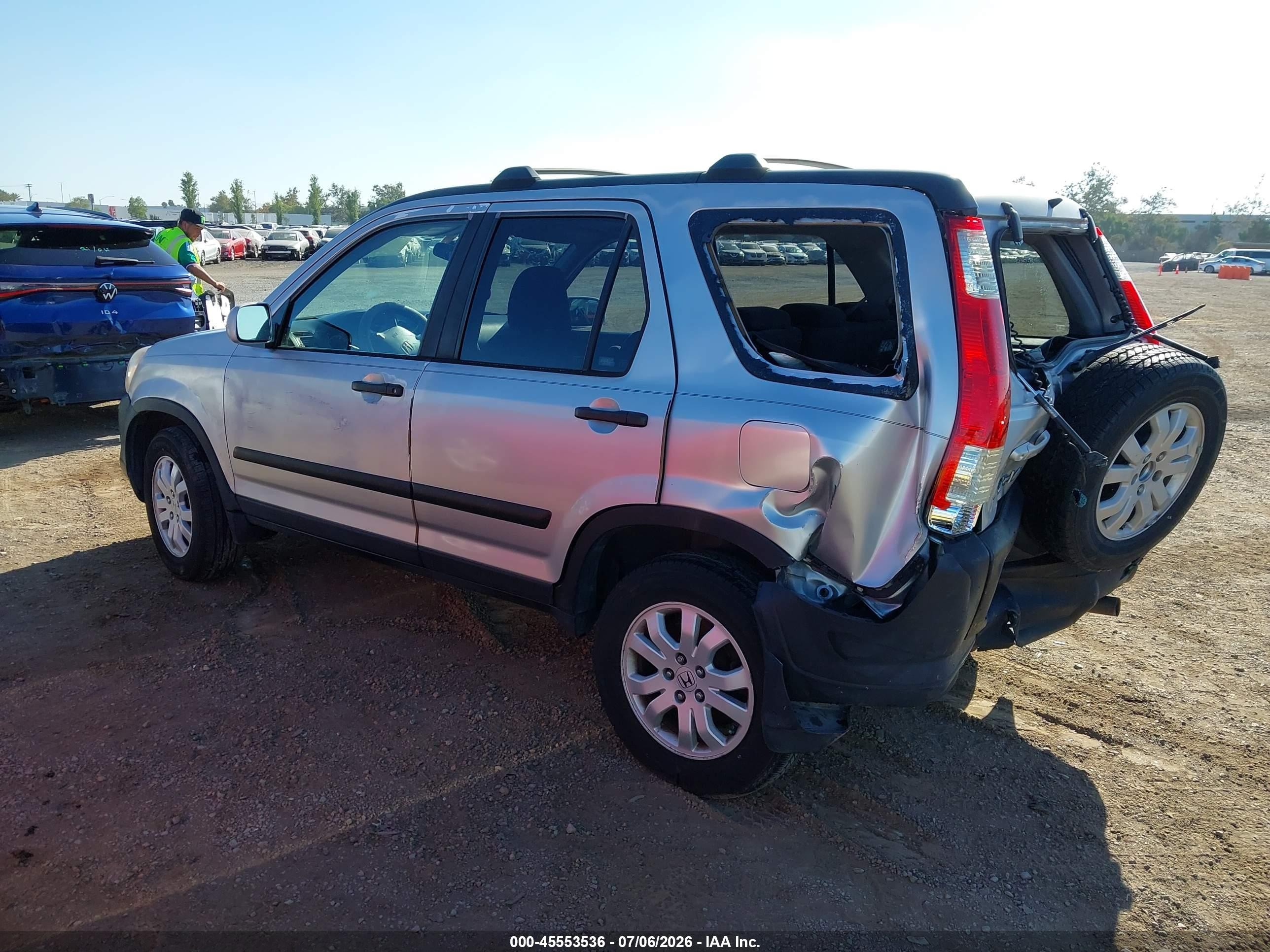 2005 Honda Cr-v Ex Серебряный vin: JHLRD78825C017955