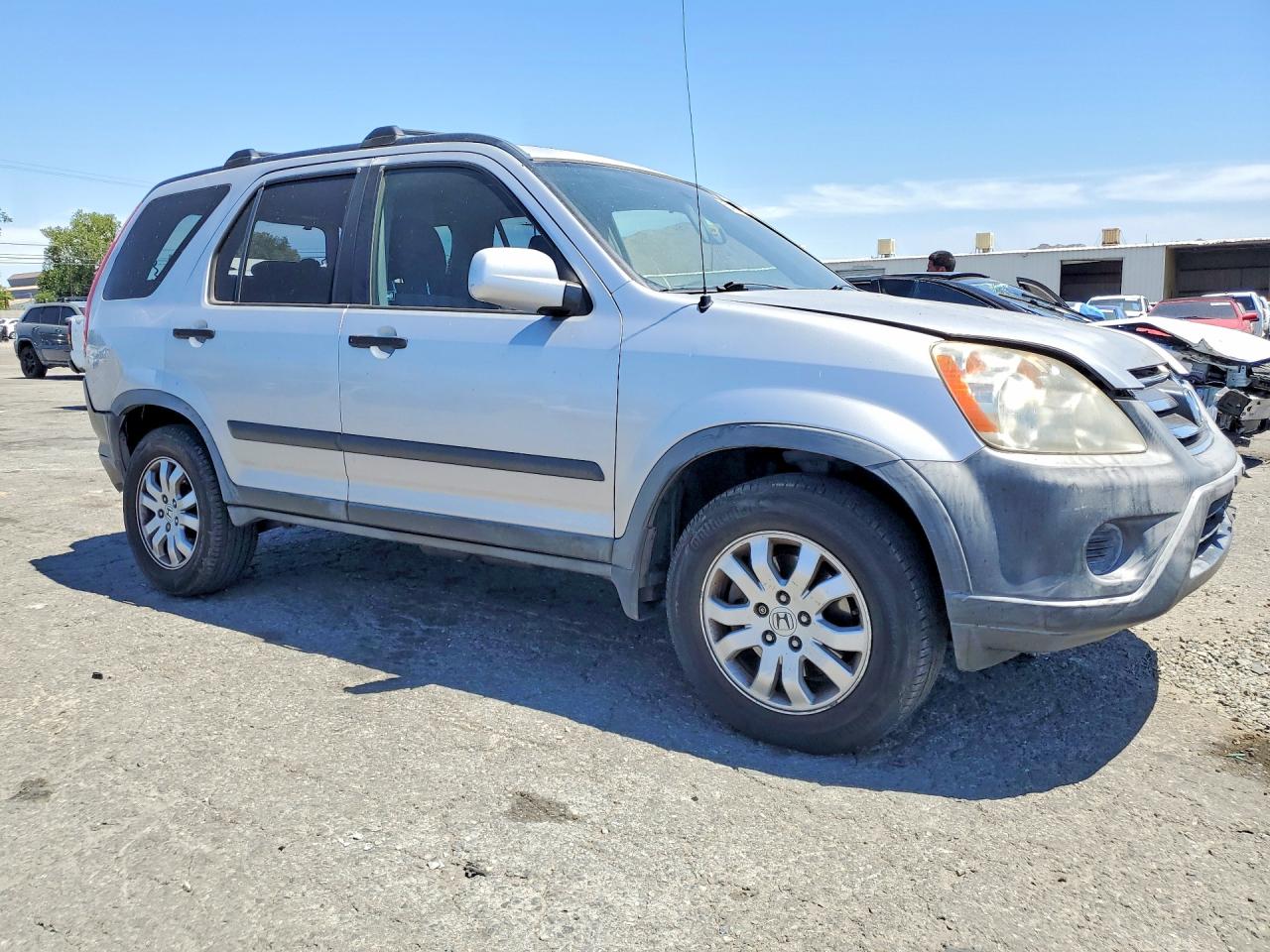 2005 Honda Cr-v Ex Серебряный vin: JHLRD78845C013731
