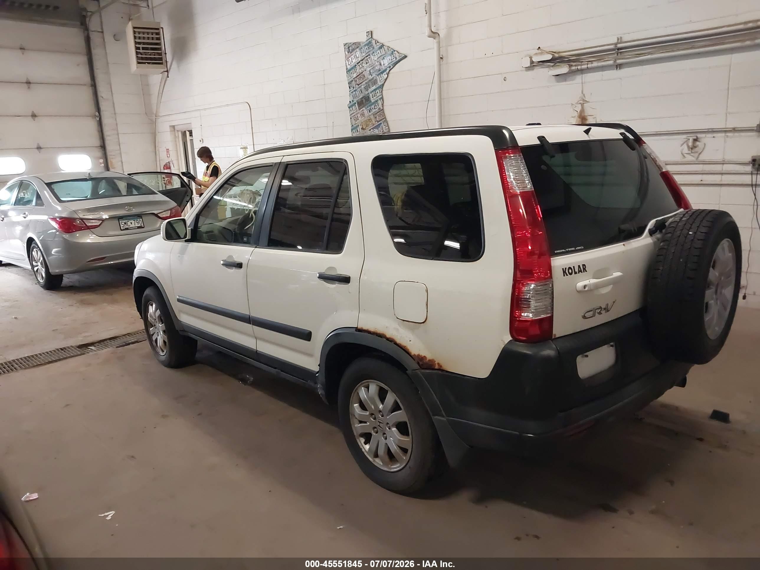 2006 Honda Cr-v Ex White vin: JHLRD78846C044608