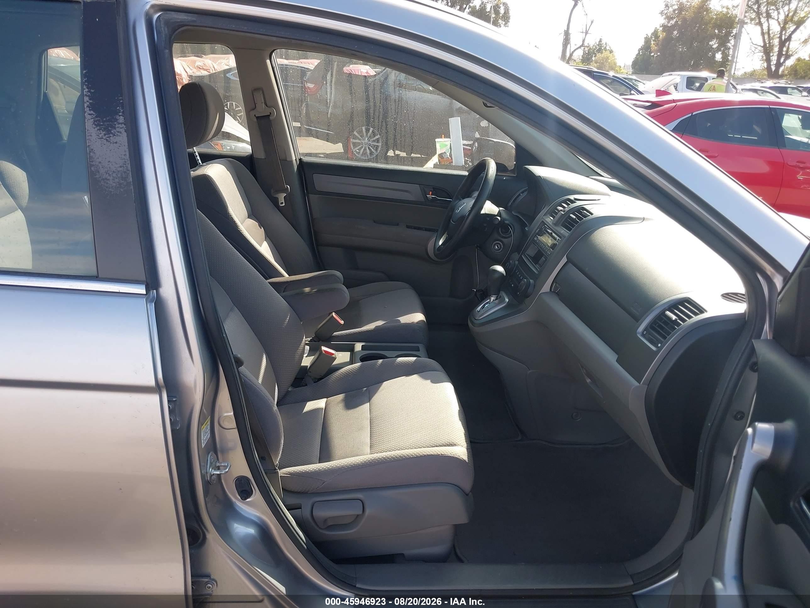 2007 Honda Cr-v Lx Silver vin: JHLRE38317C011688