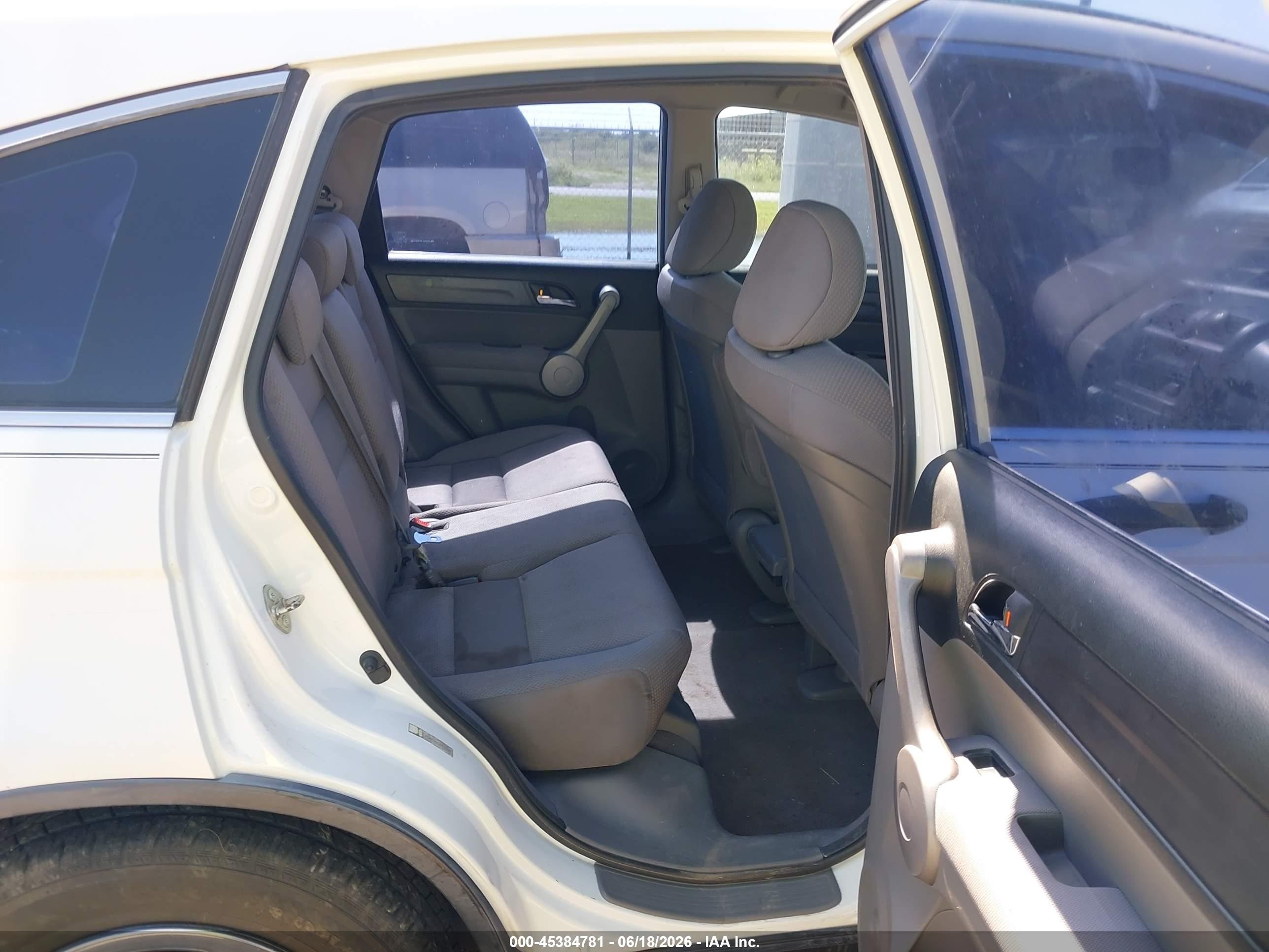 2007 Honda Cr-v Lx White vin: JHLRE38317C070109