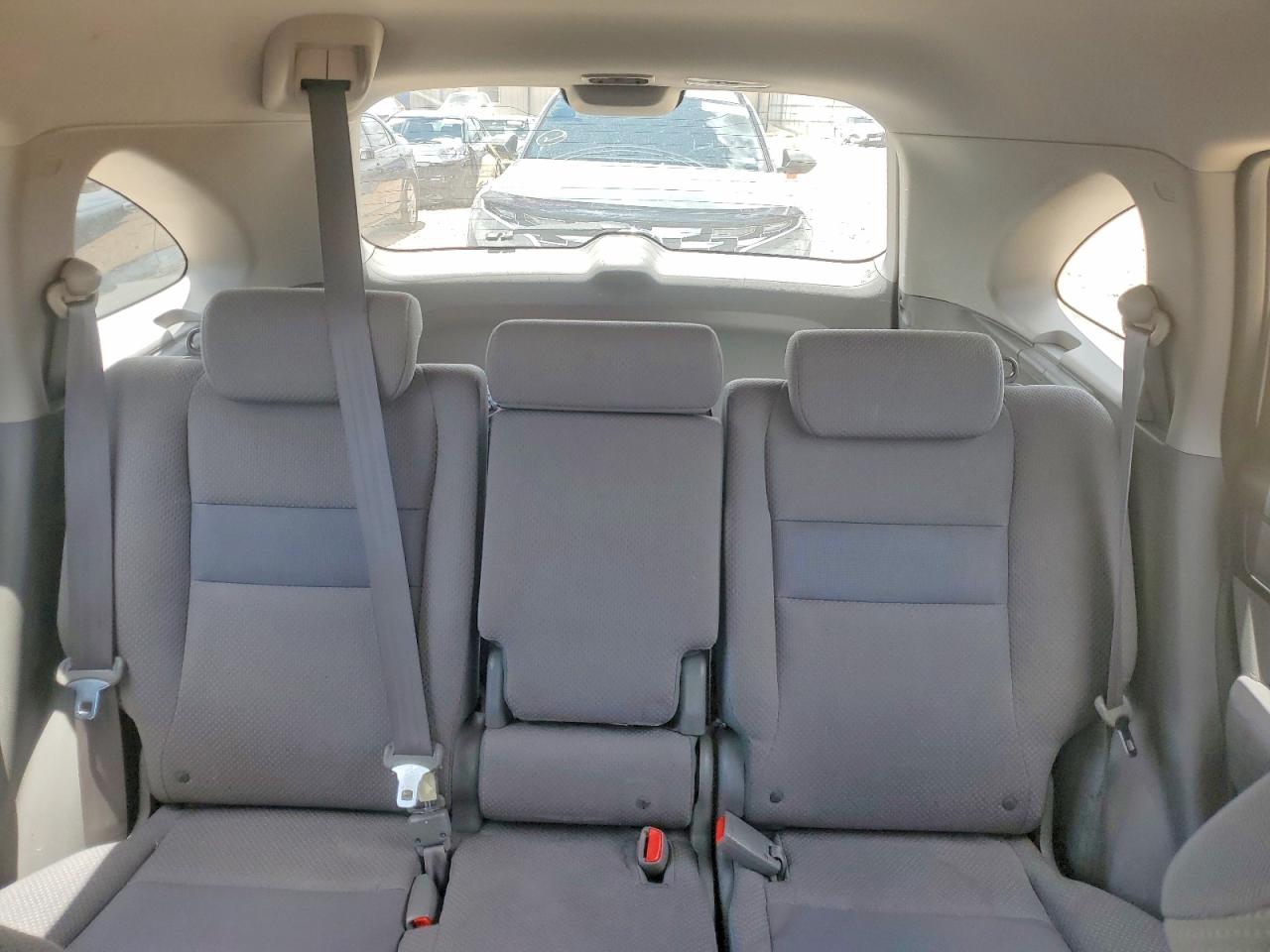 2008 Honda Cr-v Lx White vin: JHLRE38318C001230