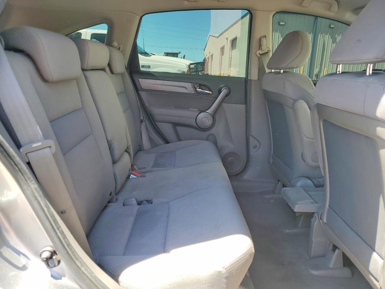 2008 Honda Cr-v Lx Silver vin: JHLRE38328C009174