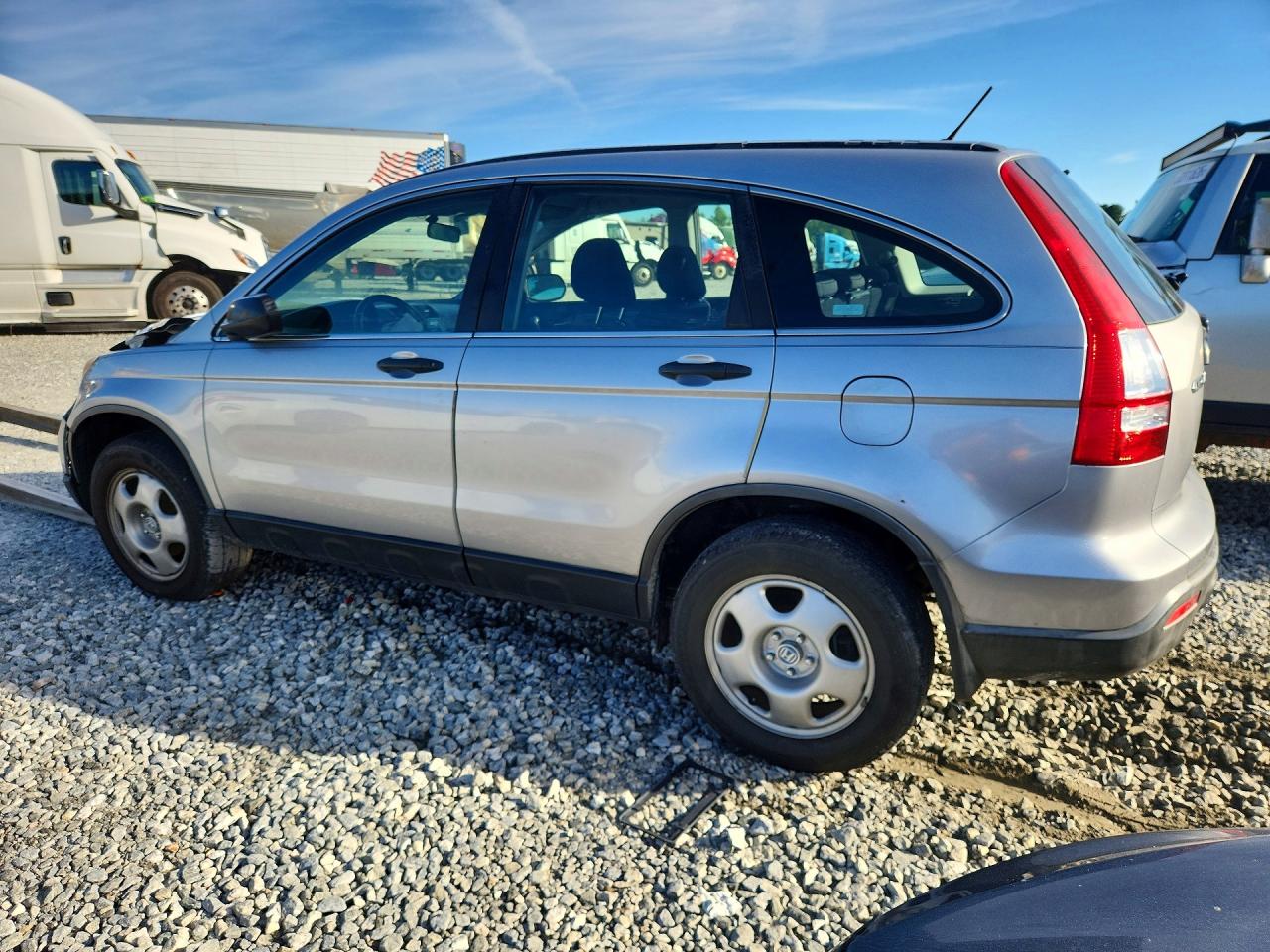 2008 Honda Cr-v Lx Silver vin: JHLRE38328C032521