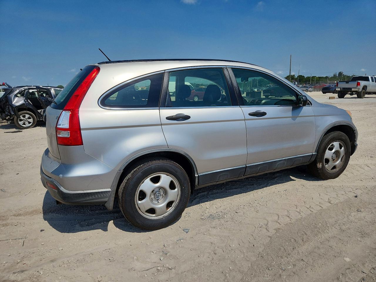 2007 Honda Cr-v Lx Silver vin: JHLRE38347C053367