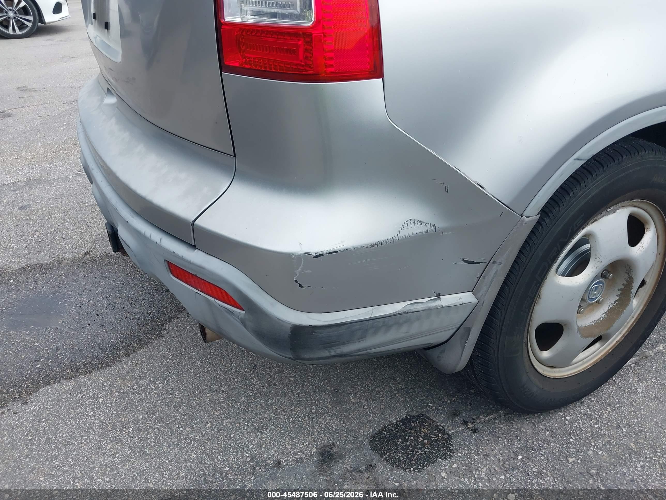 2007 Honda Cr-v Lx Silver vin: JHLRE38347C053790