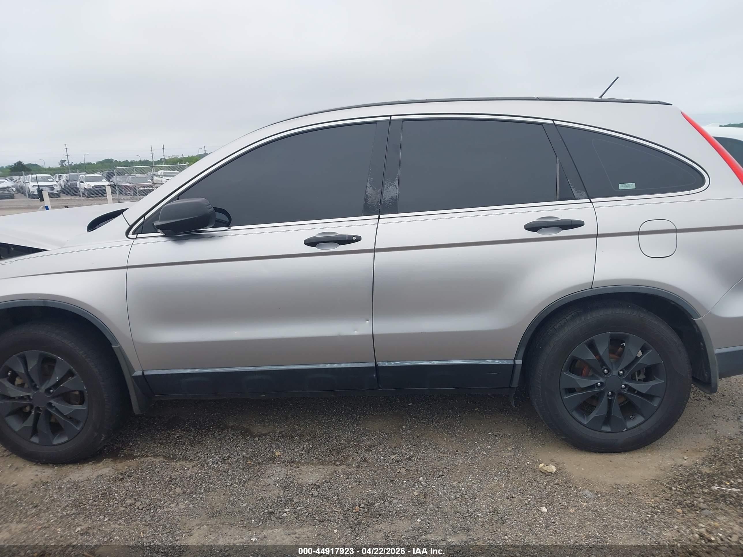 2008 Honda Cr-v Lx Silver vin: JHLRE38348C012447