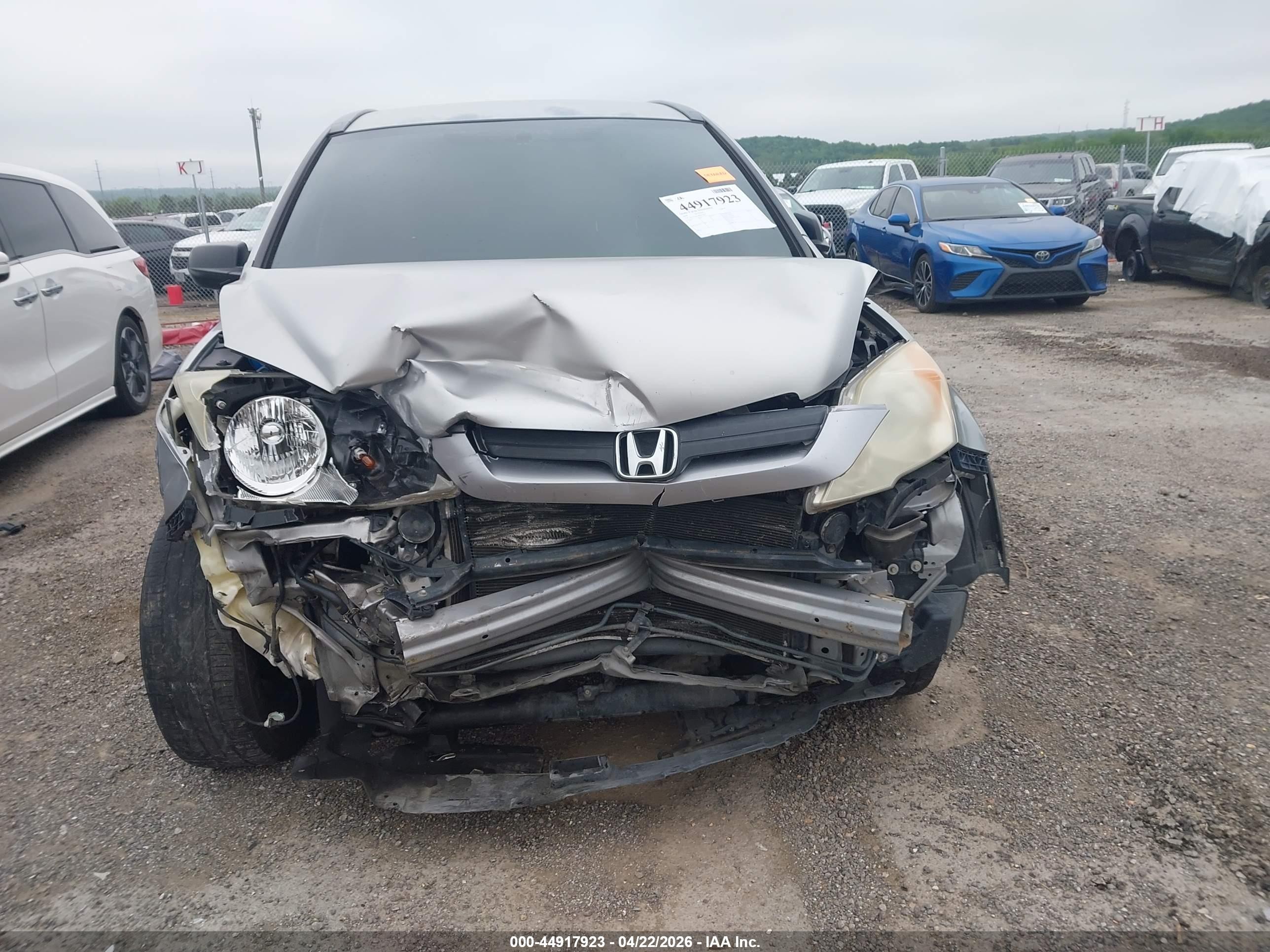 2008 Honda Cr-v Lx Silver vin: JHLRE38348C012447