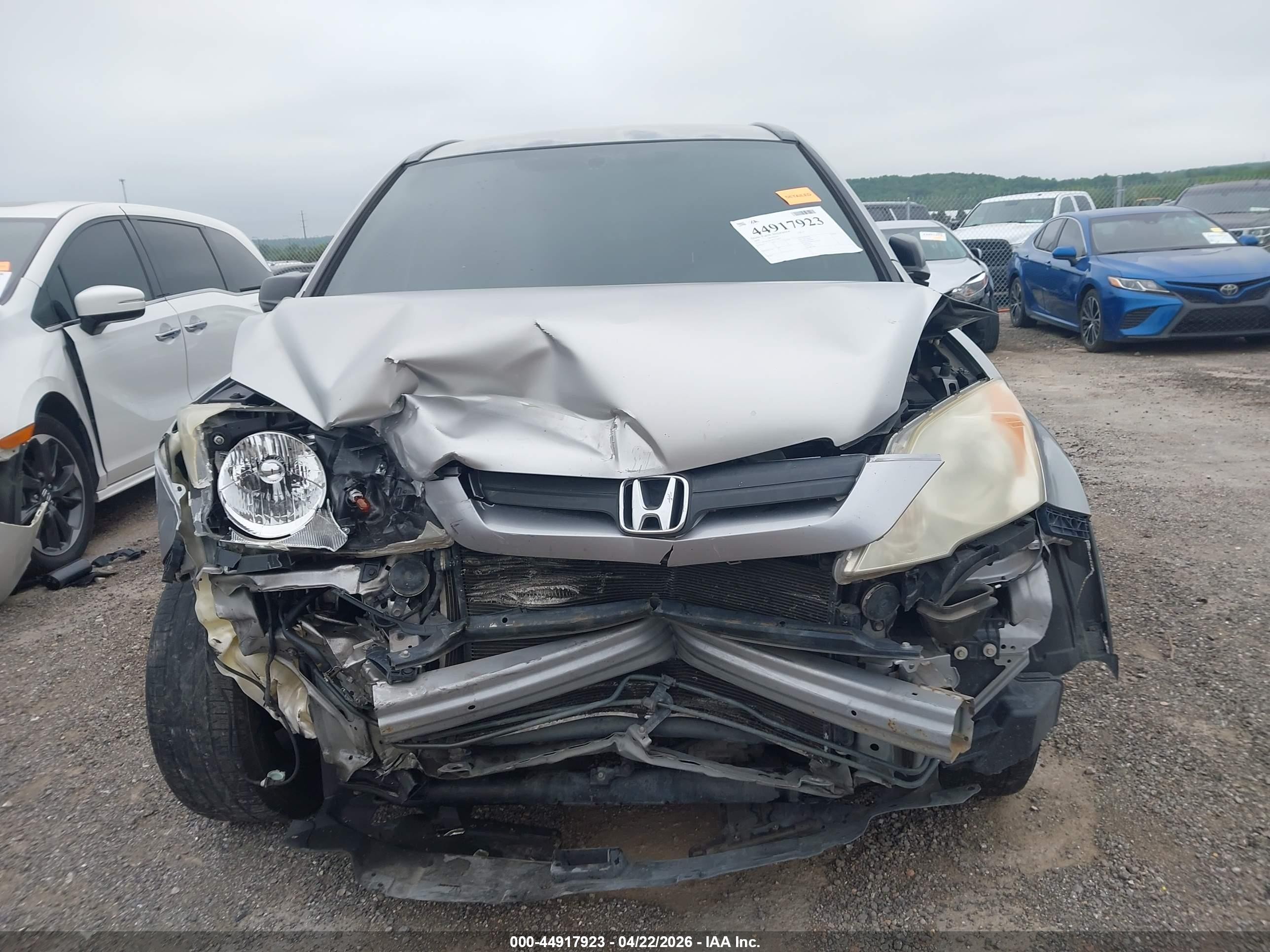 2008 Honda Cr-v Lx Silver vin: JHLRE38348C012447