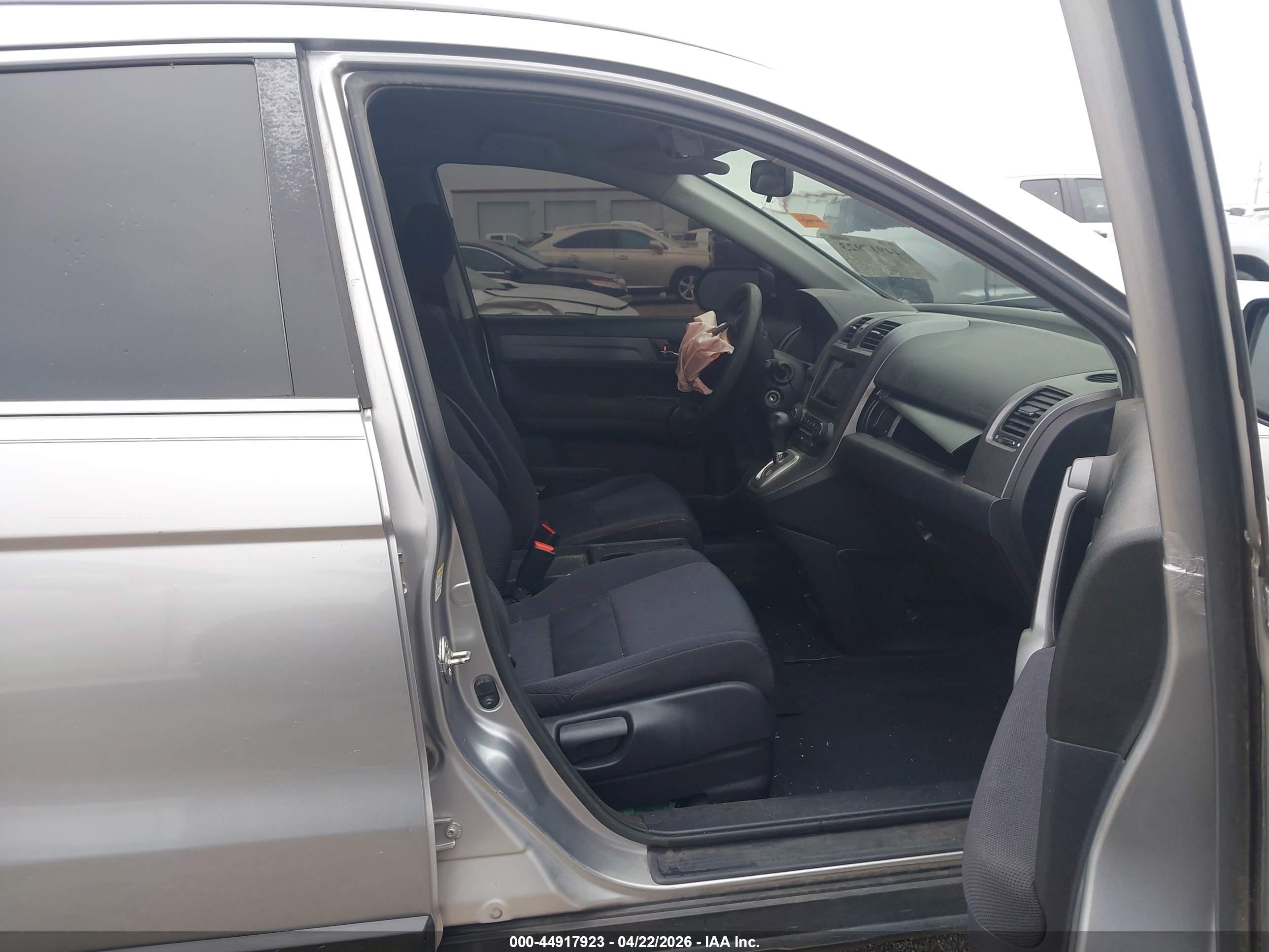 2008 Honda Cr-v Lx Silver vin: JHLRE38348C012447