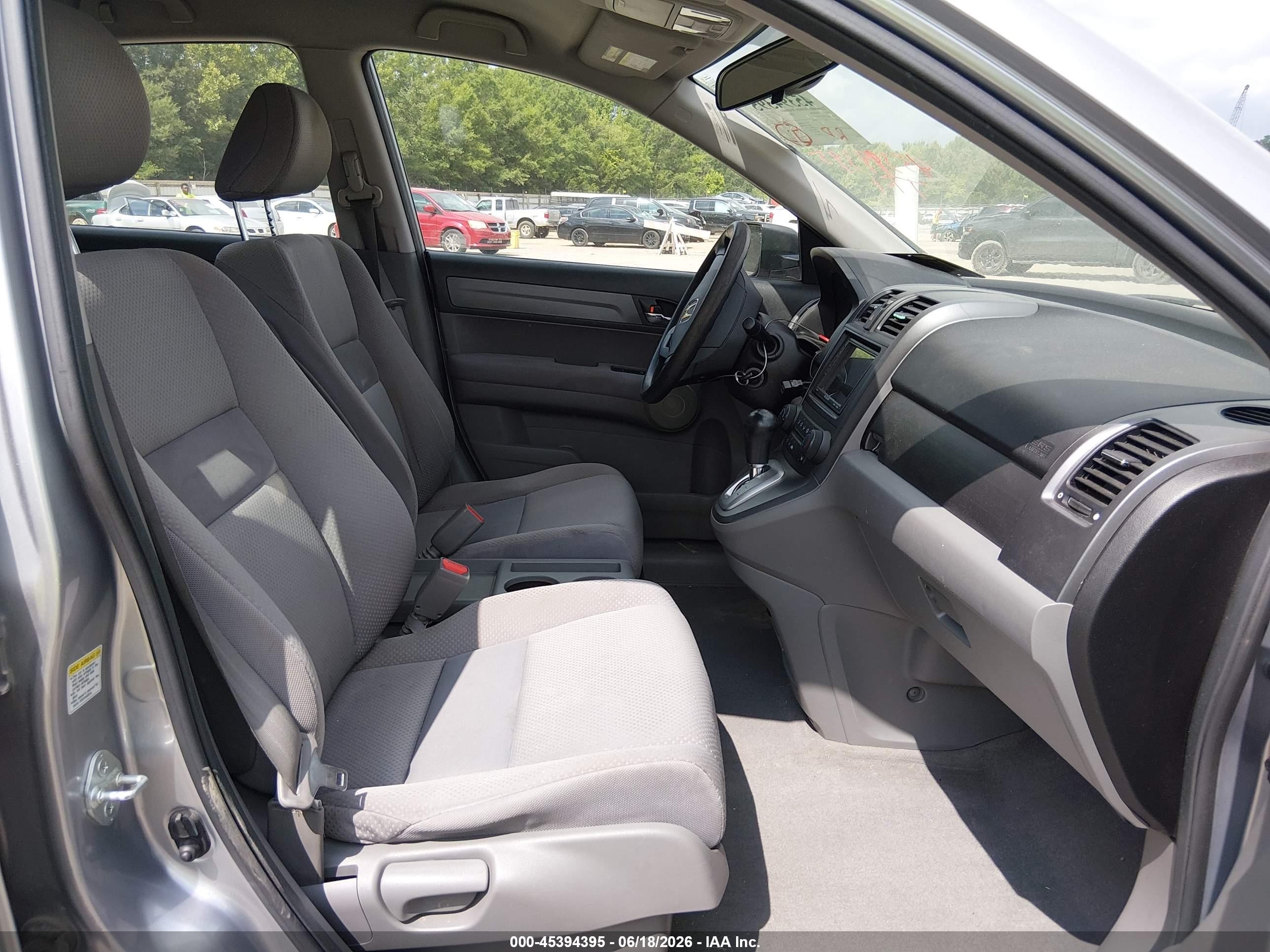 2007 Honda Cr-v Lx Серебряный vin: JHLRE38357C057153