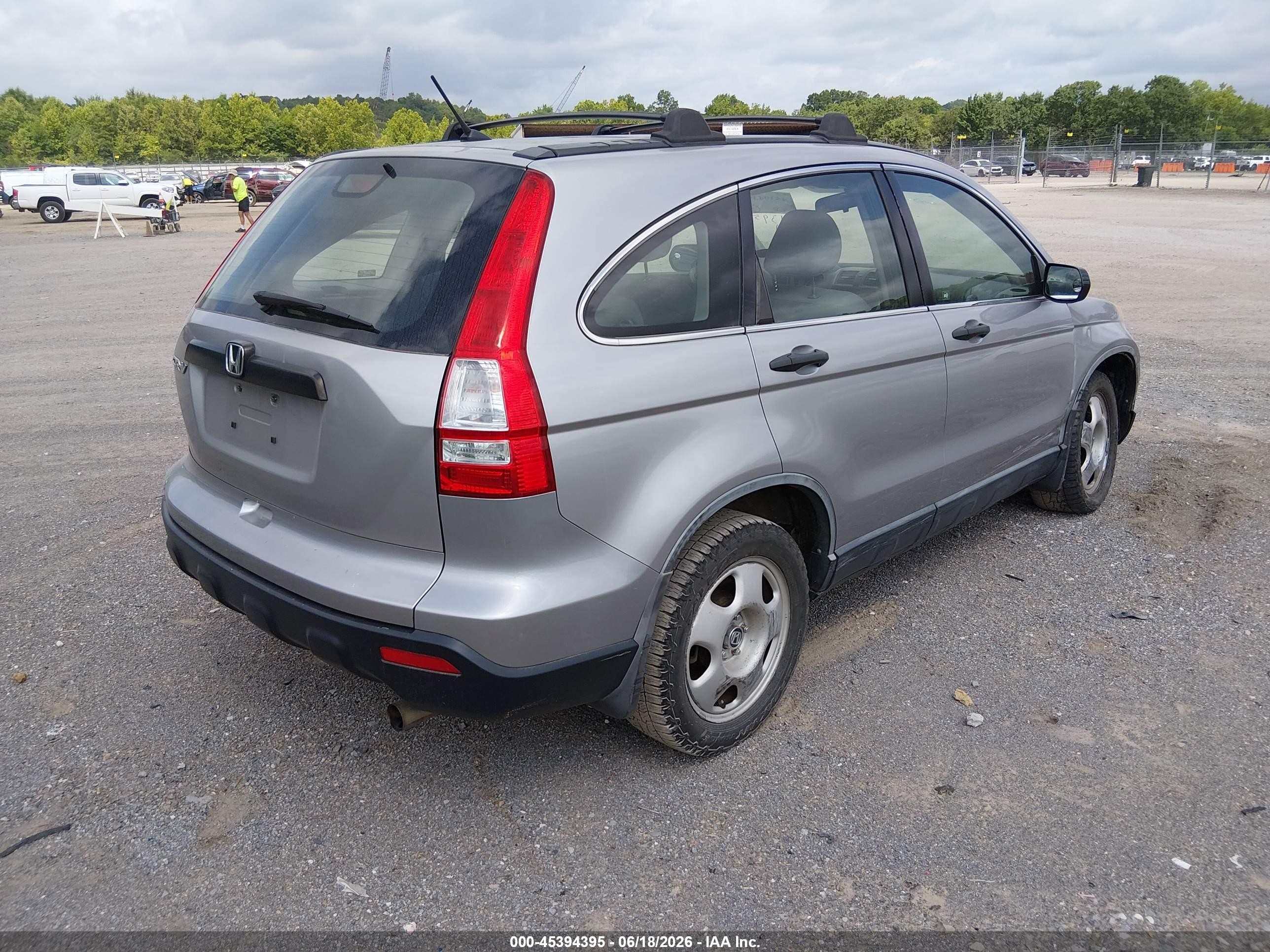 2007 Honda Cr-v Lx Серебряный vin: JHLRE38357C057153
