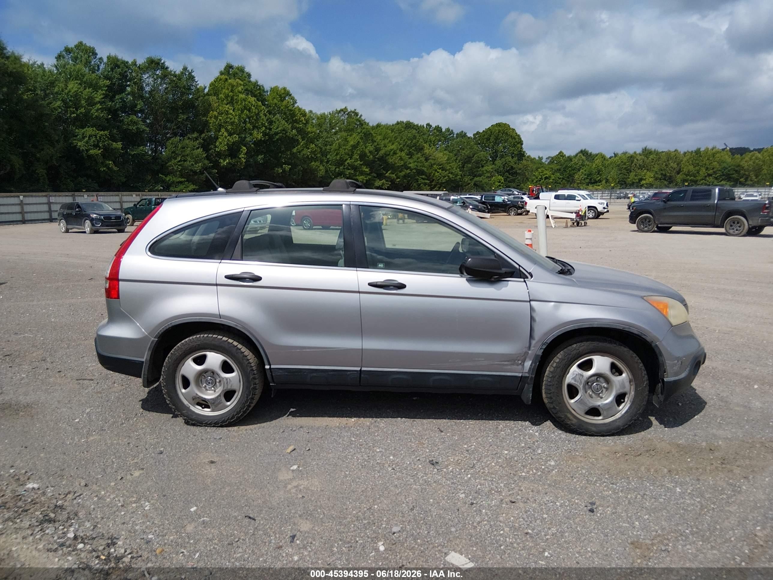 2007 Honda Cr-v Lx Серебряный vin: JHLRE38357C057153
