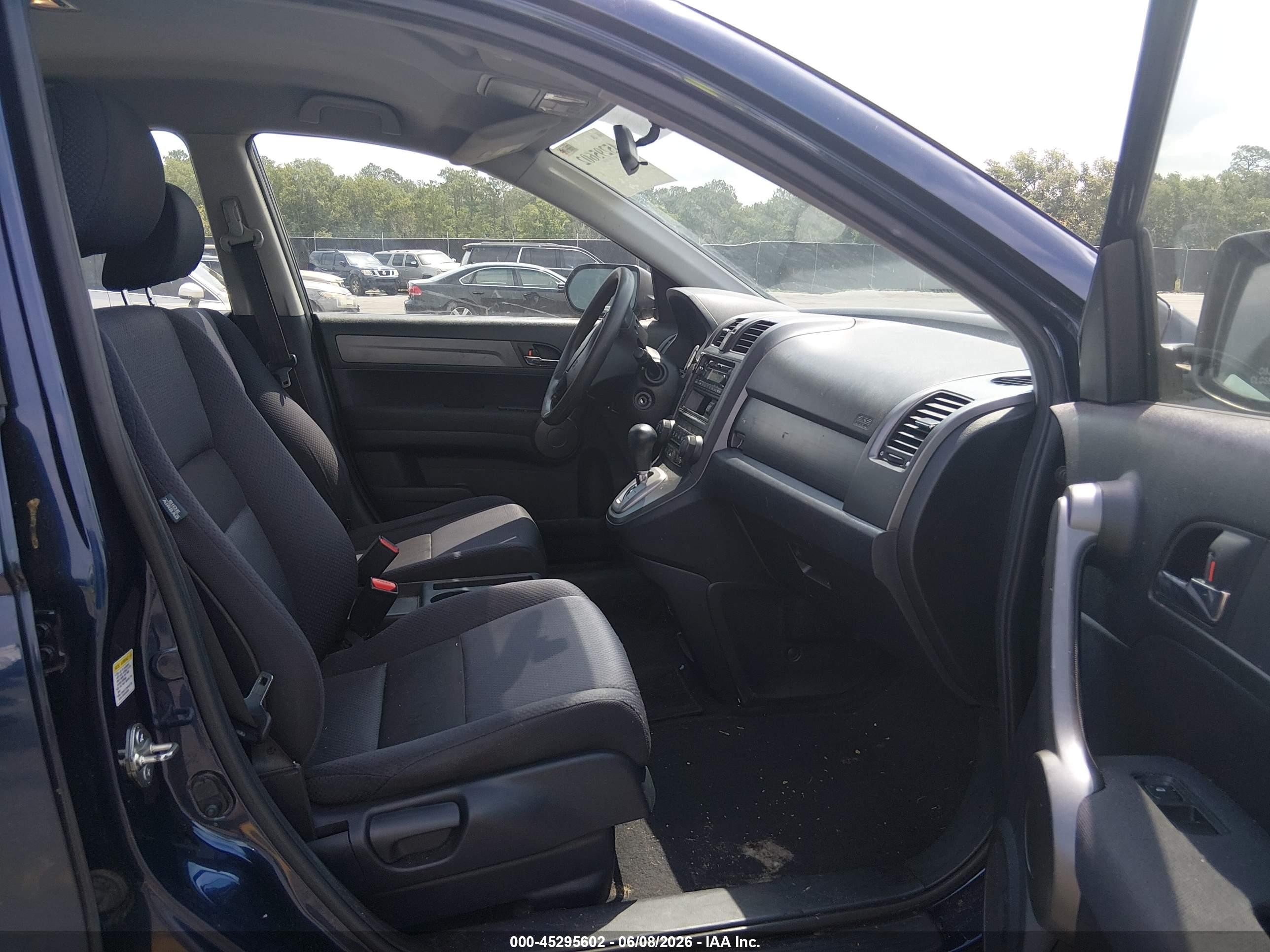 2008 Honda Cr-v Lx Blue vin: JHLRE38368C010571