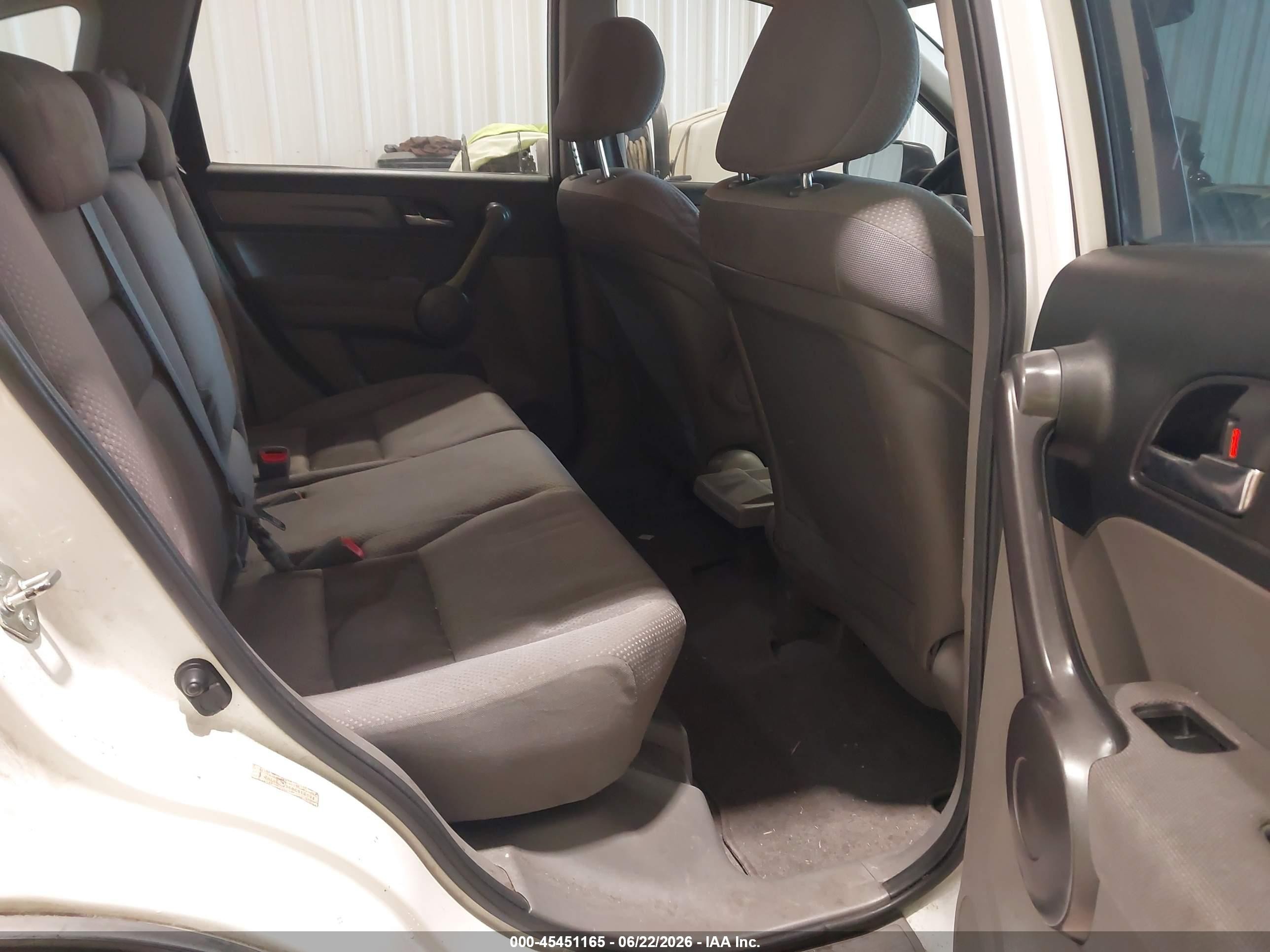 2008 Honda Cr-v Lx White vin: JHLRE38368C016094