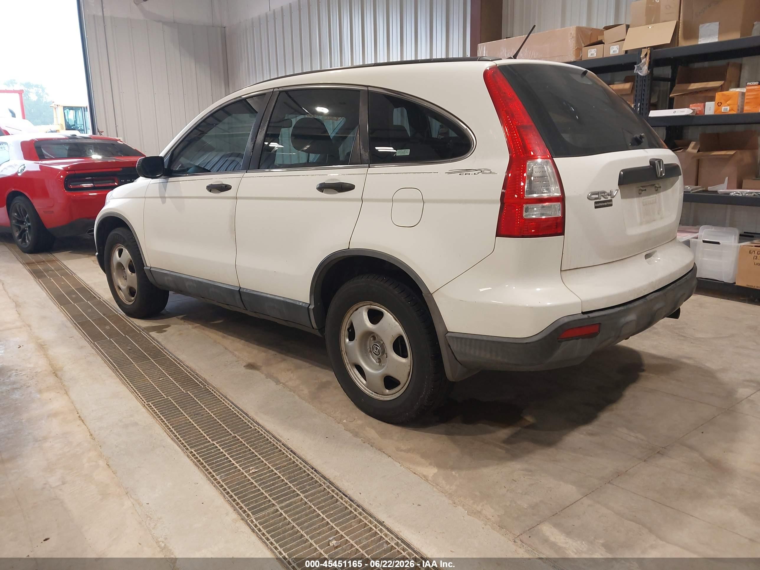 2008 Honda Cr-v Lx White vin: JHLRE38368C016094