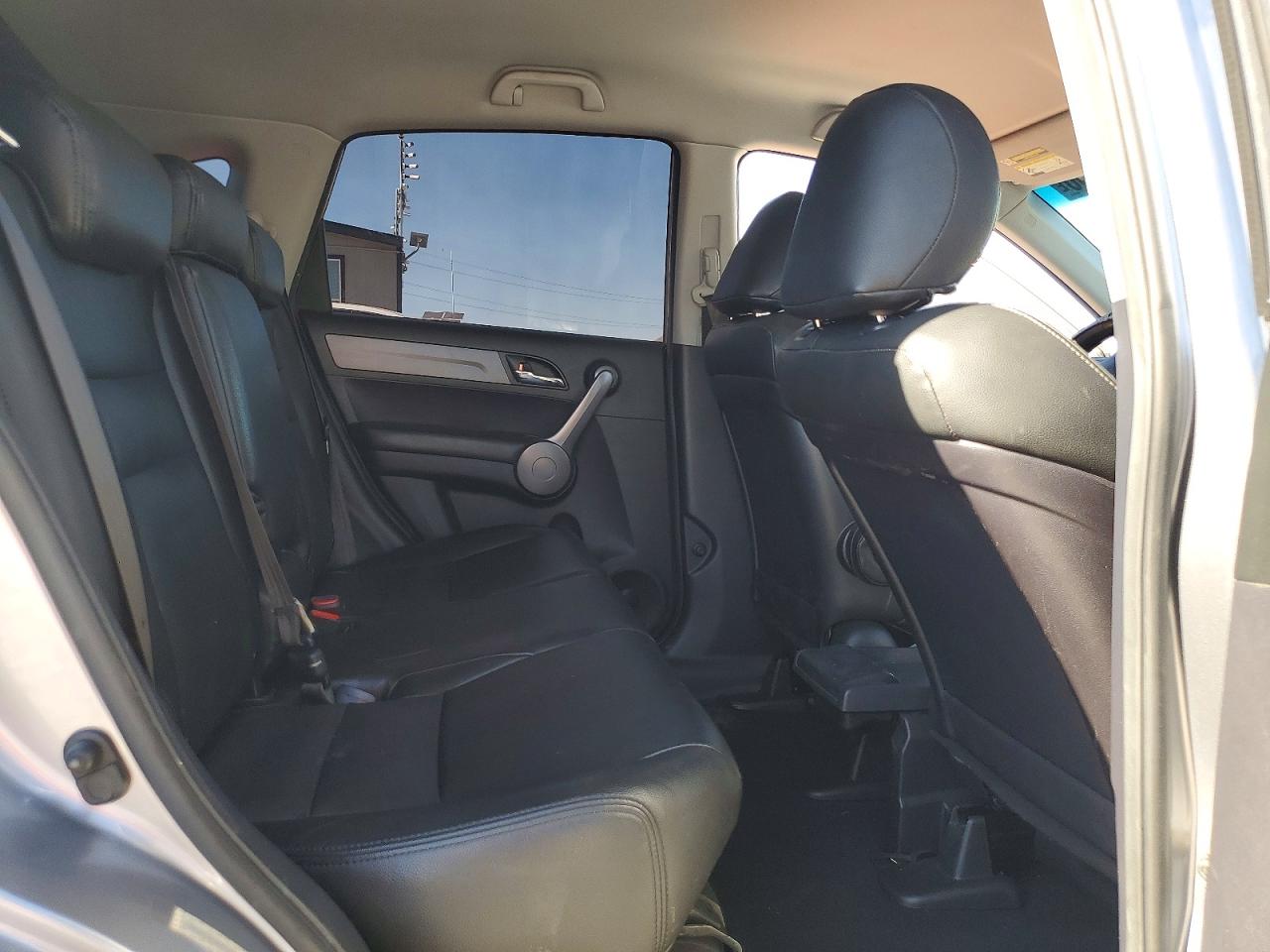 2008 Honda Cr-v Lx Silver vin: JHLRE38368C056739