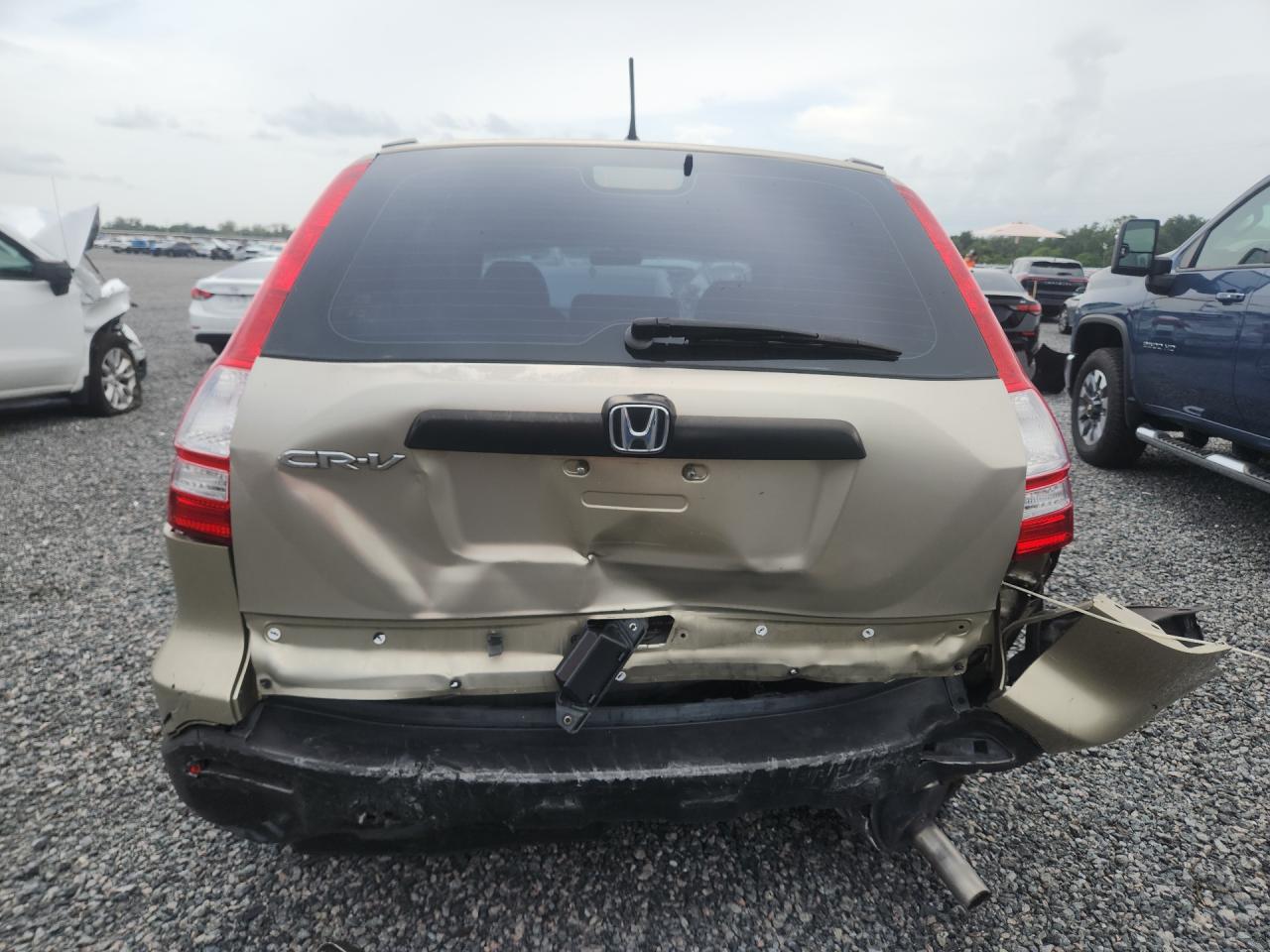2007 Honda Cr-v Lx Beige vin: JHLRE38377C066680