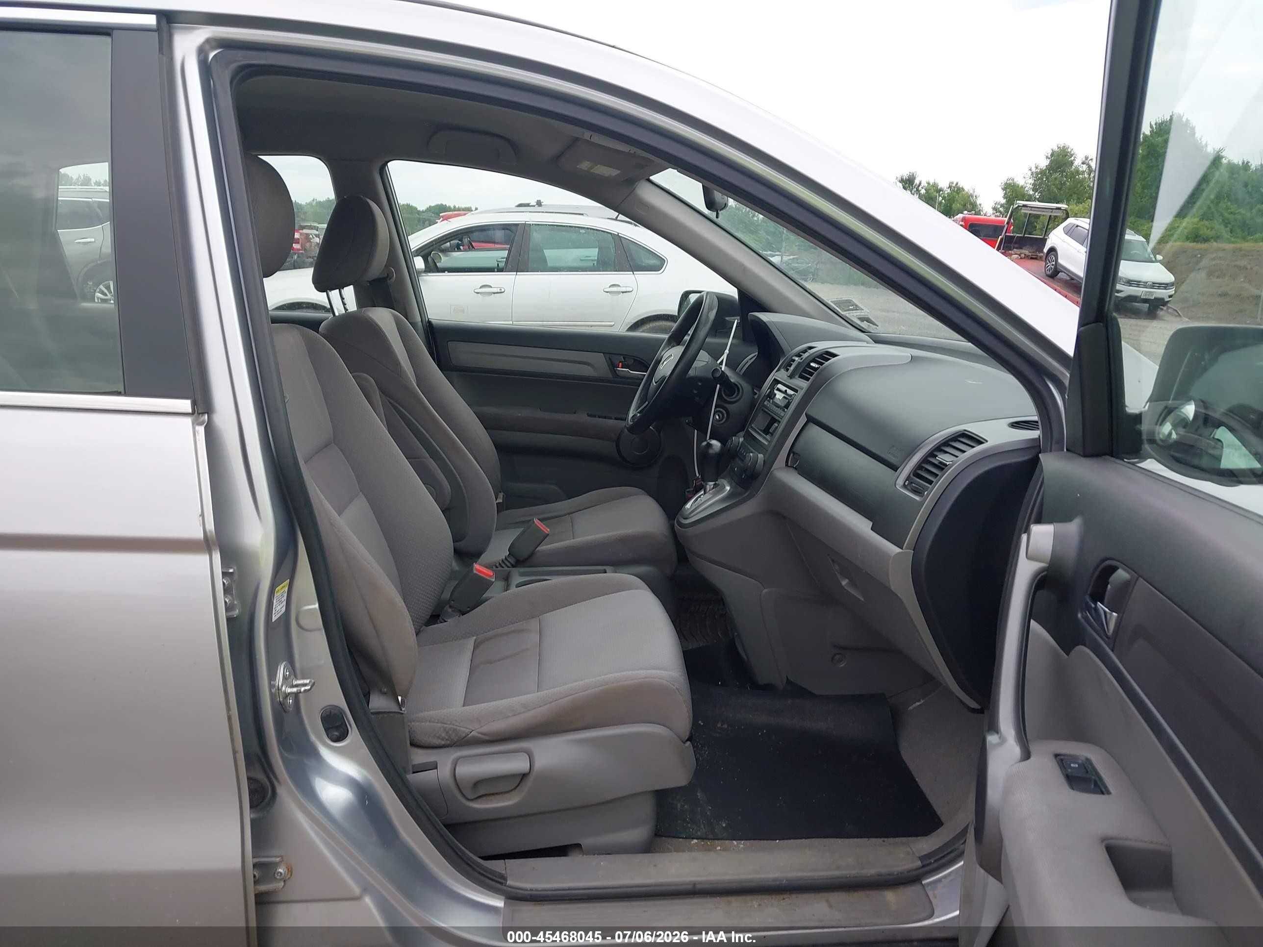 2008 Honda Cr-v Lx Silver vin: JHLRE38378C031297