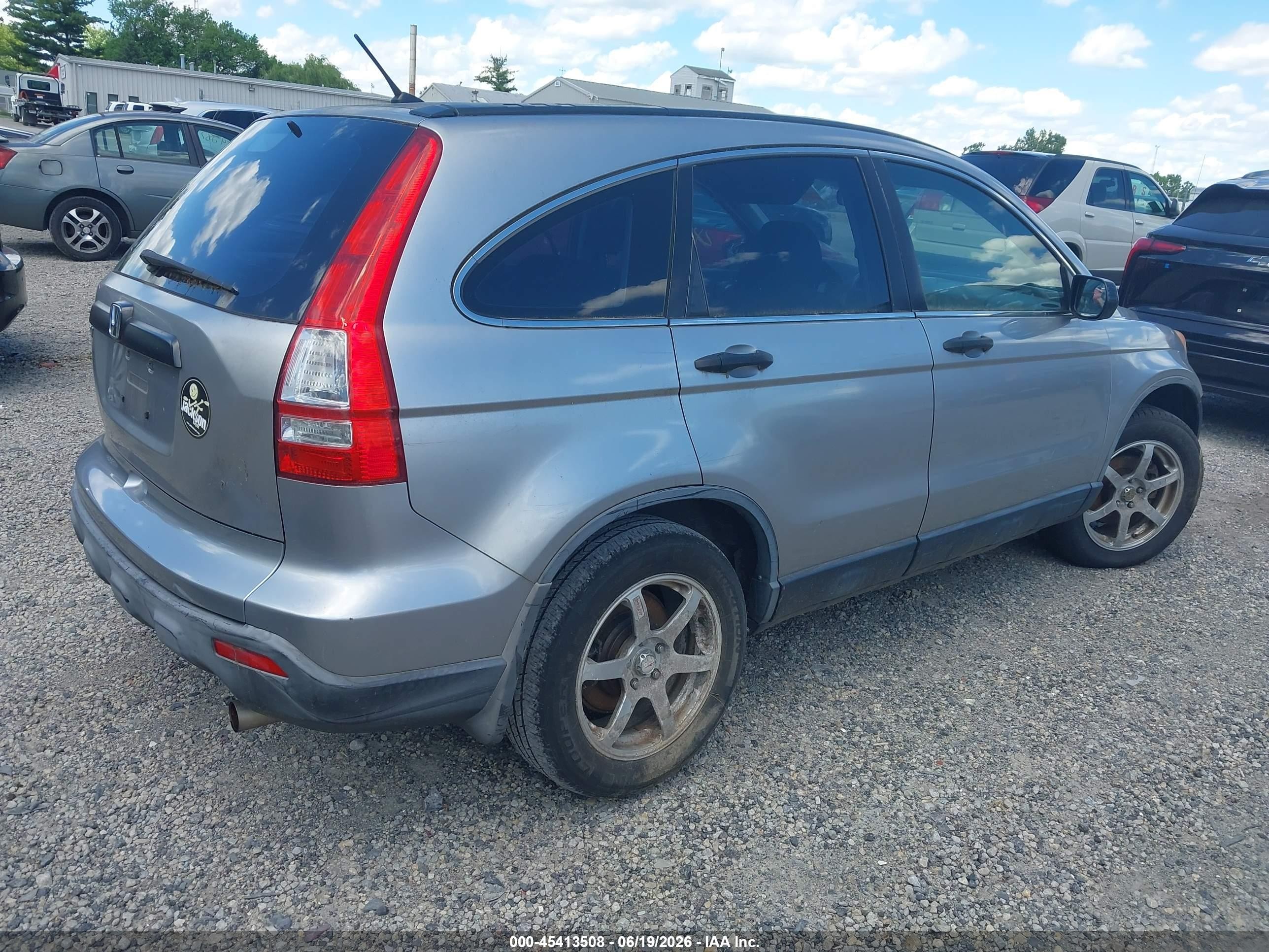 2007 Honda Cr-v Lx Silver vin: JHLRE38387C011669