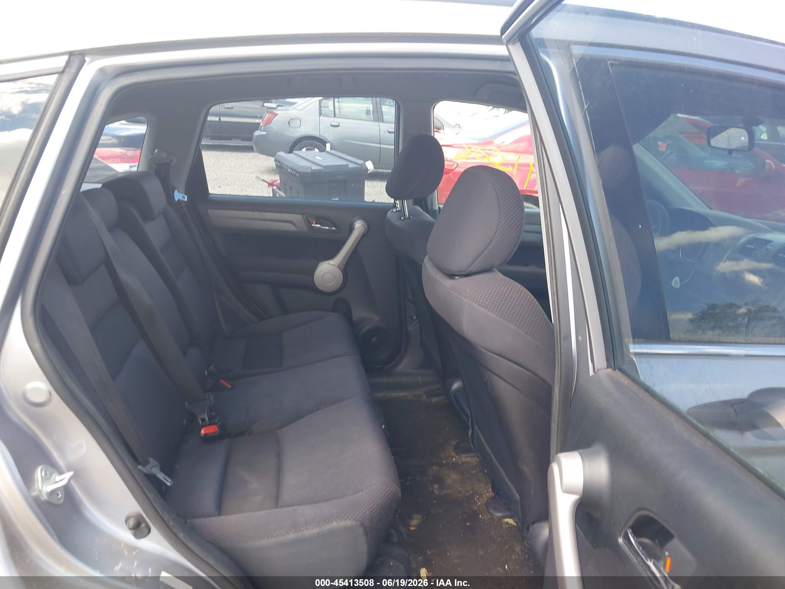 2007 Honda Cr-v Lx Silver vin: JHLRE38387C011669