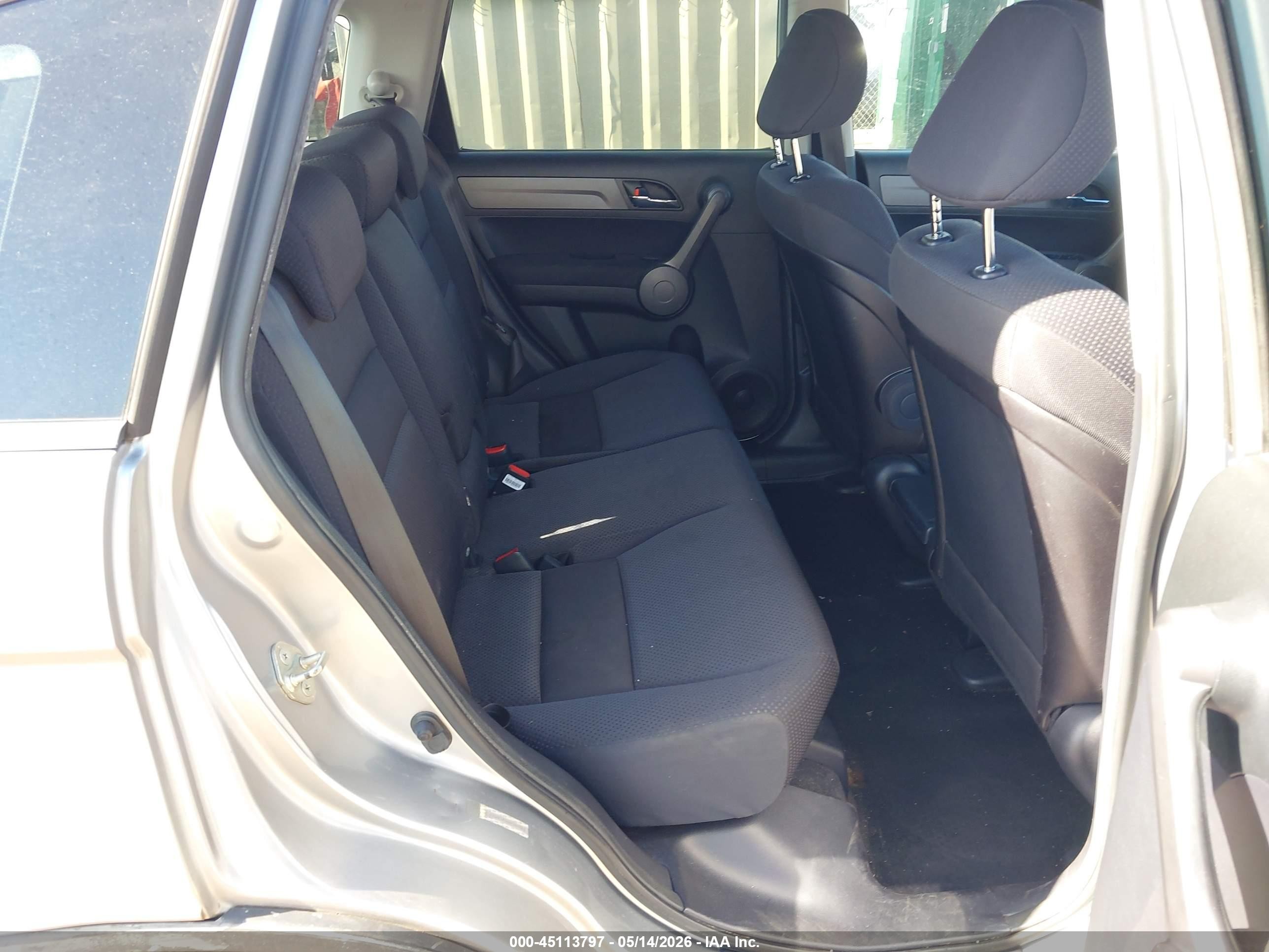2008 Honda Cr-v Lx Silver vin: JHLRE38388C005789